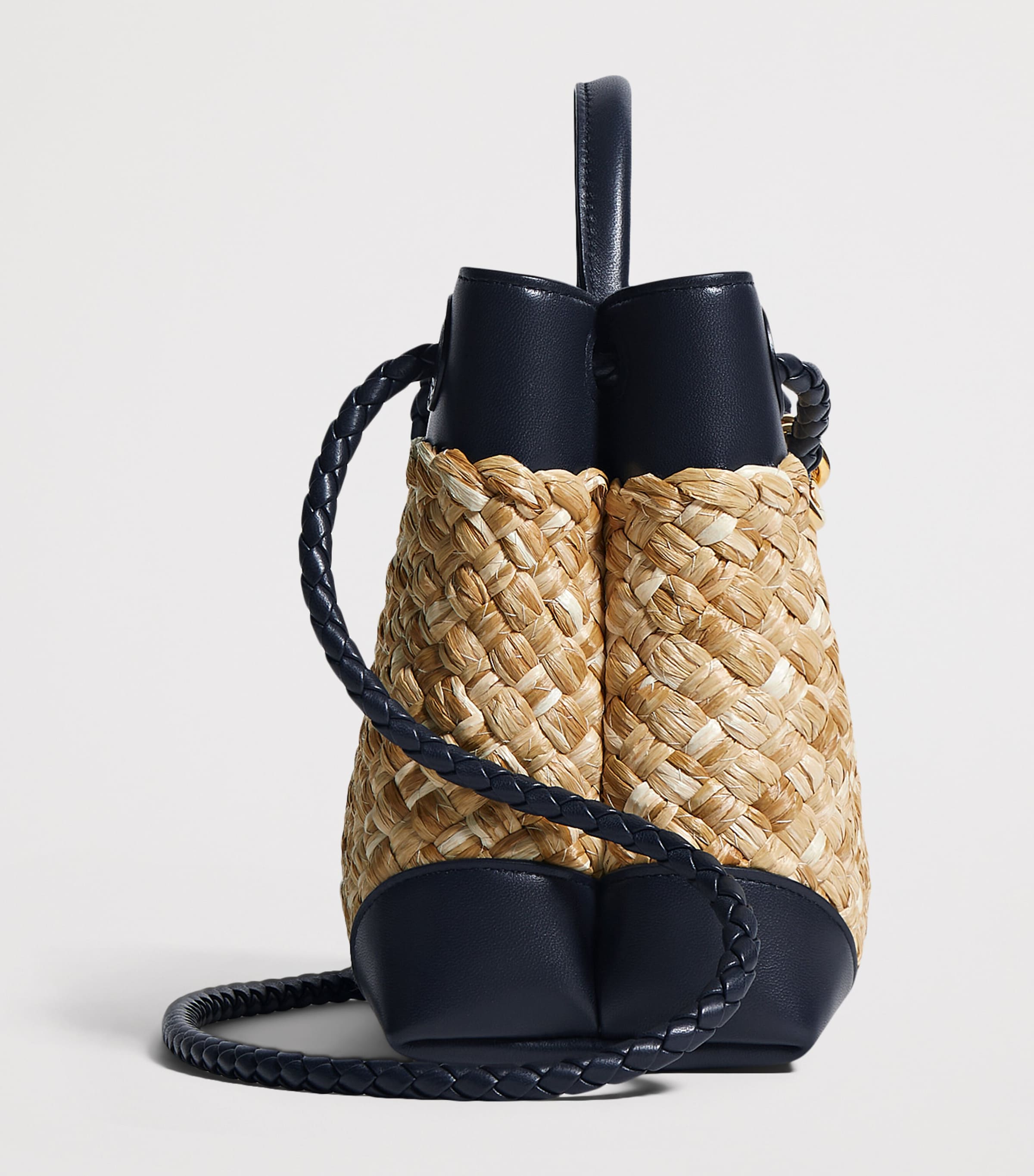 Bottega Veneta Womens Small Raffia Andiamo Top-Handle Bag Image 4