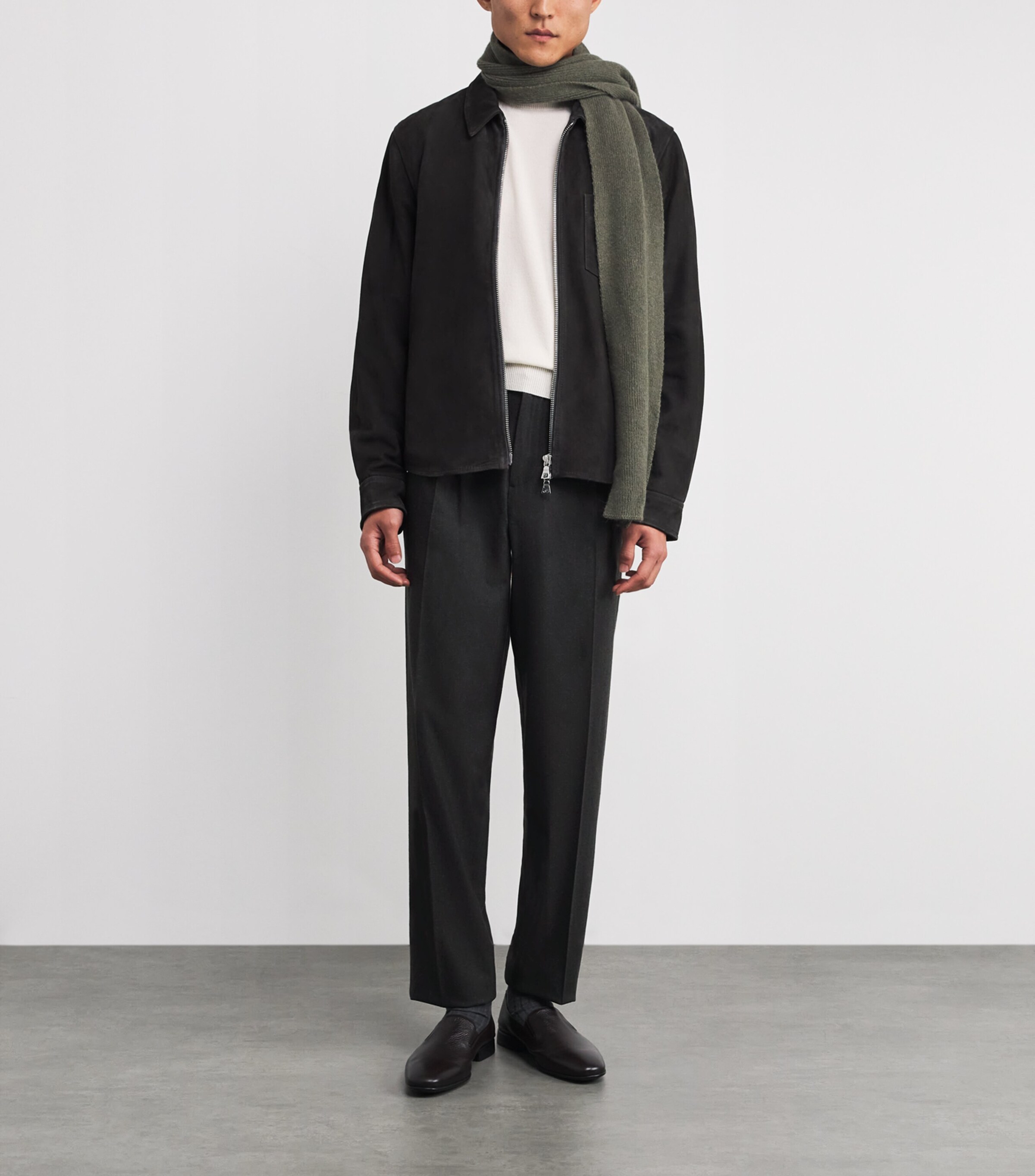 Wool-Blend Pleated Trousers 480 Image 2