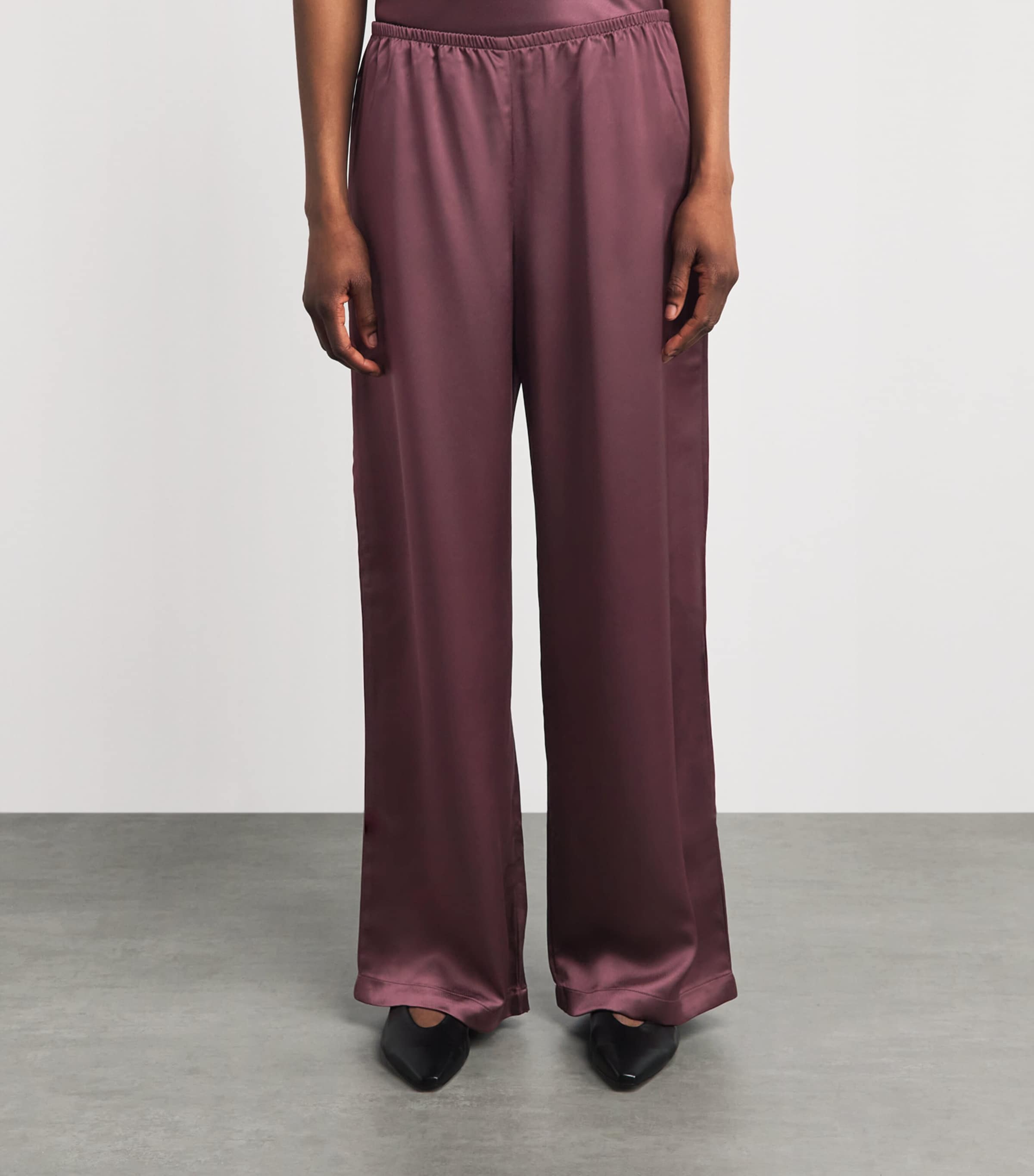 LESET Womens Satin Barb Wide-Leg Trousers Malbec Image 4