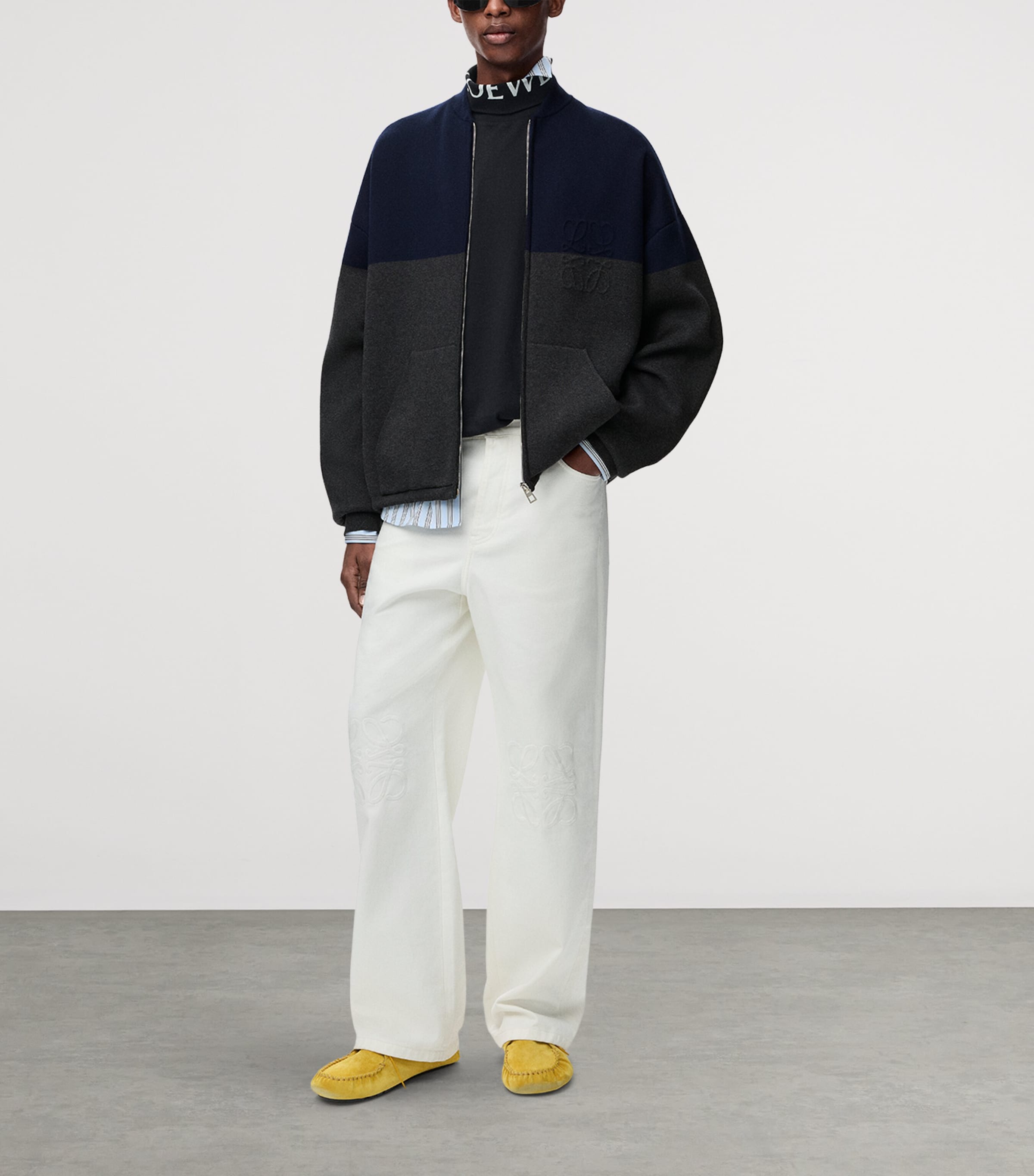 LOEWE Mens Two-Tone Cardigan Navy Blue/grey Image 2