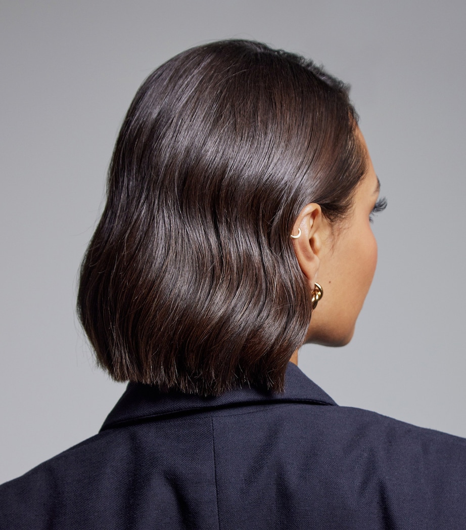 Frizz Fighting Gloss Smoothing Serum (50ml) NO COLOUR Image 3