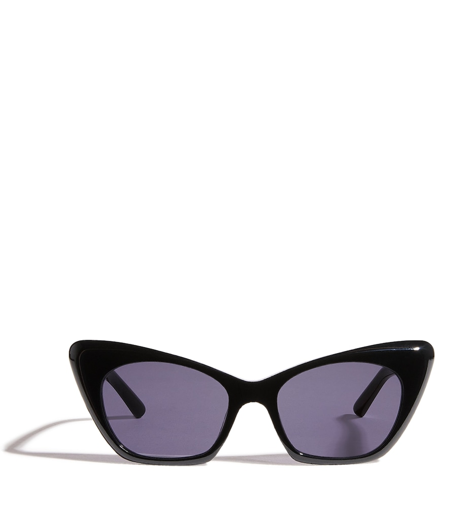 Cat Eye Sunglasses BLACK Image 1
