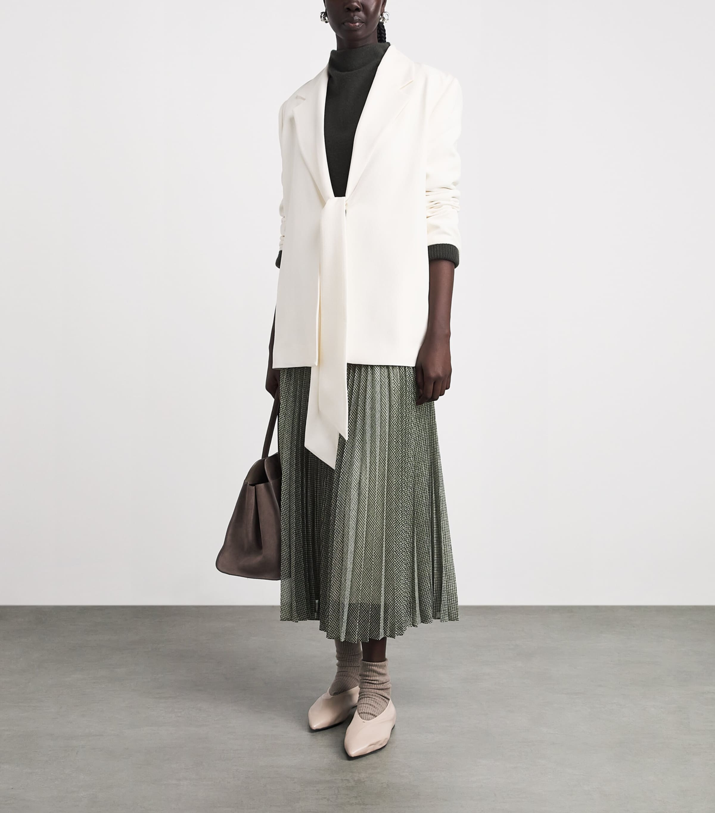 Vince Womens Pleated Midi Skirt Black/sage Image 2