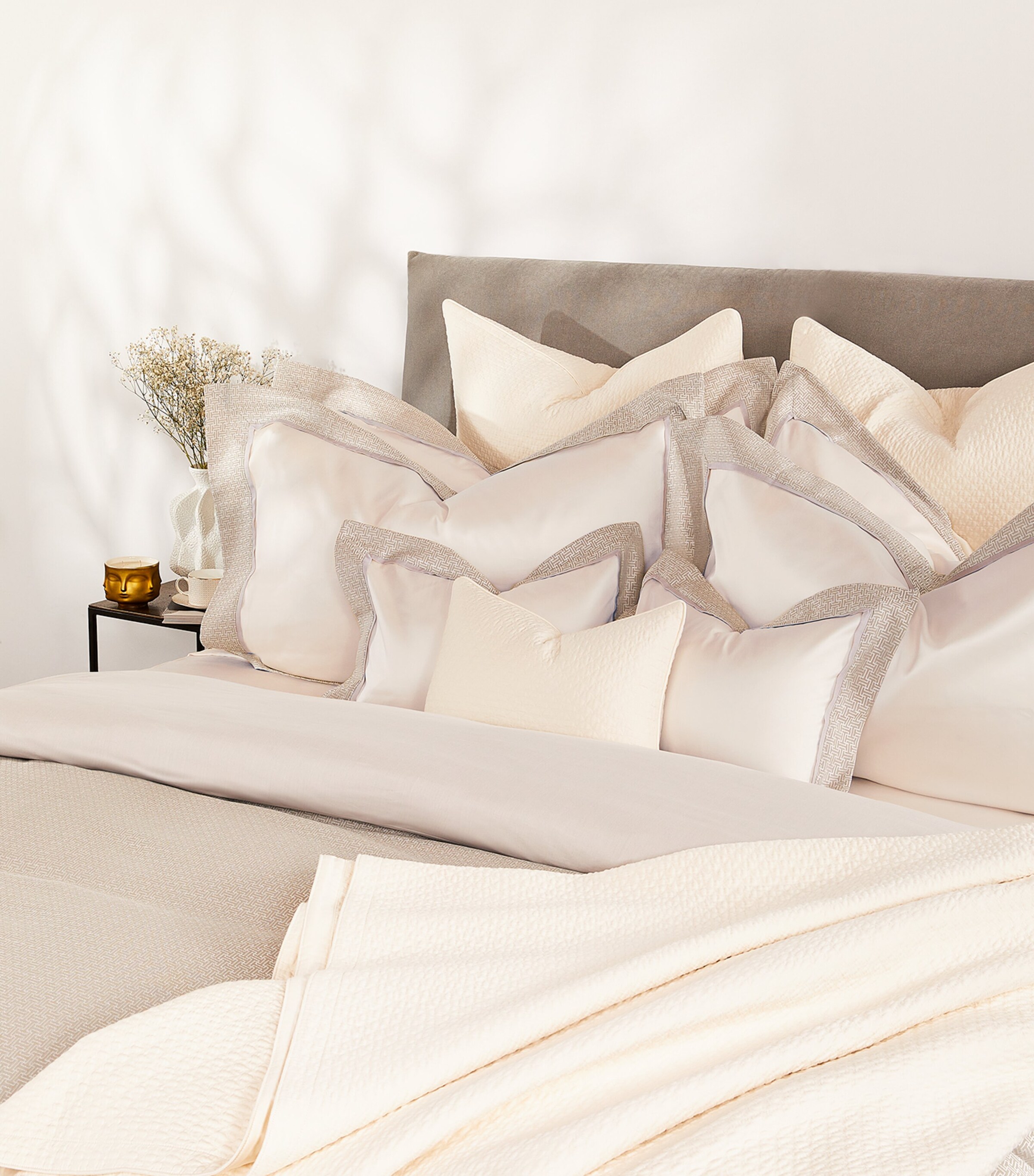 Celso De Lemos Avalon Standard Oxford Pillowcase (50cm x 75cm) Glacier Image 3