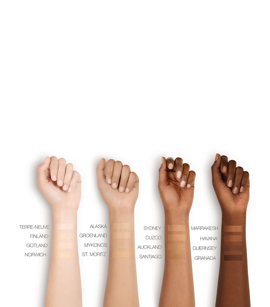 Pure Radiant Tinted Moisturizer SPF 30/PA+++ FINLAND Image 4