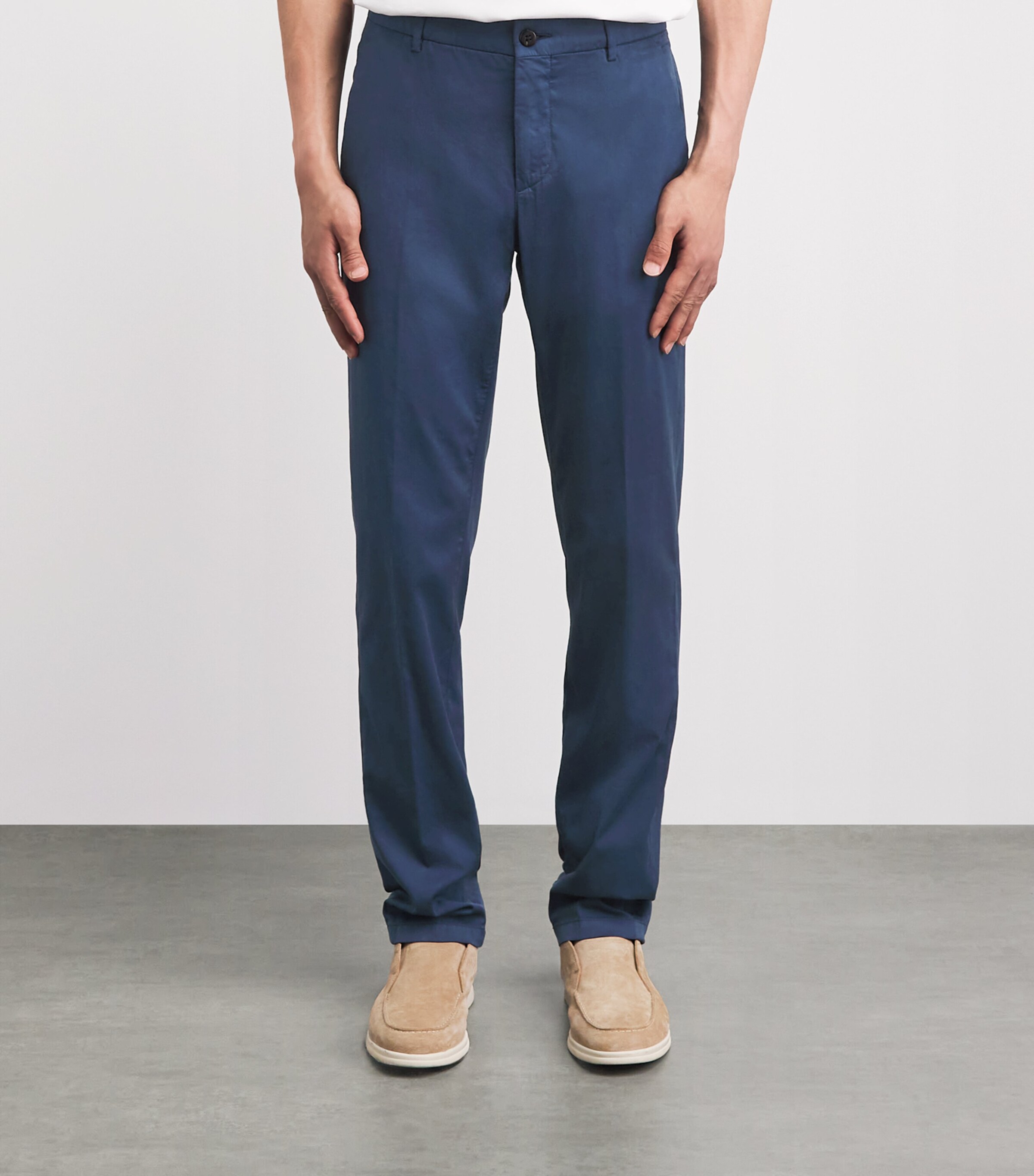 Eleventy Mens Cotton-Silk-Blend Chinos Blu Nuovo Image 4
