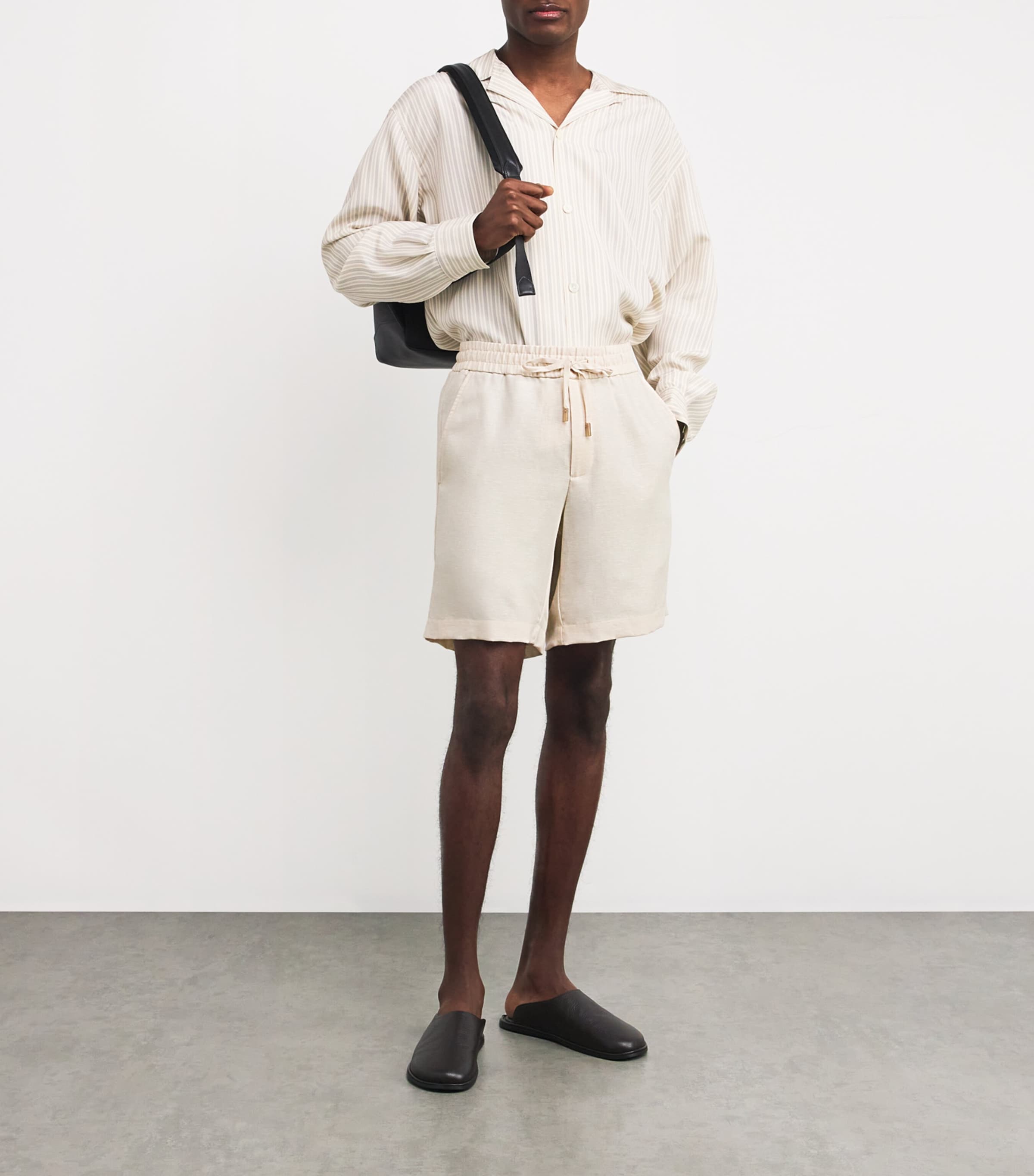 Colombo Mens Cashmere-Linen Drawstring Shorts Sand Image 2