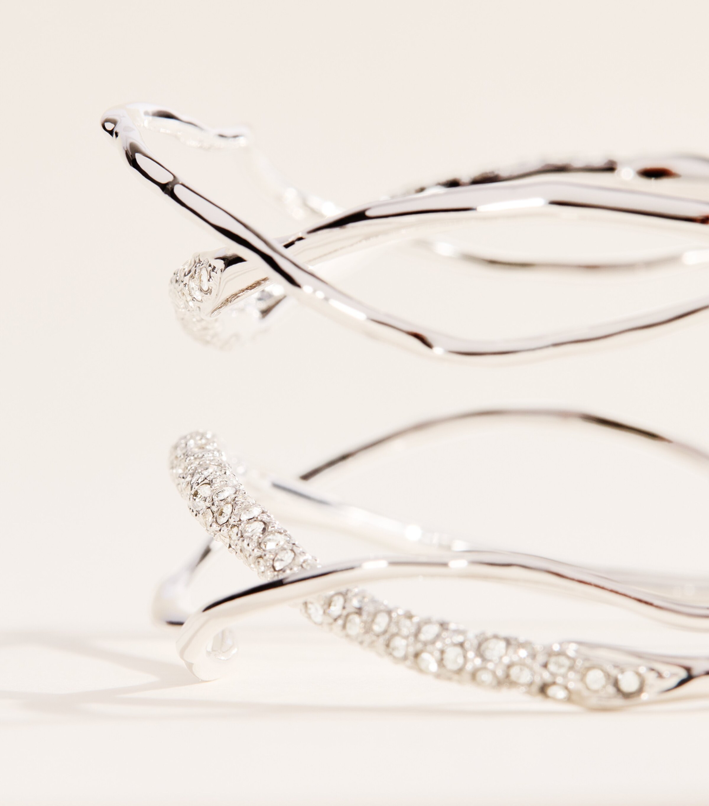 Alexis Bittar Solanales Intertwined Cuff Bracelet Crystals Silver Image 5