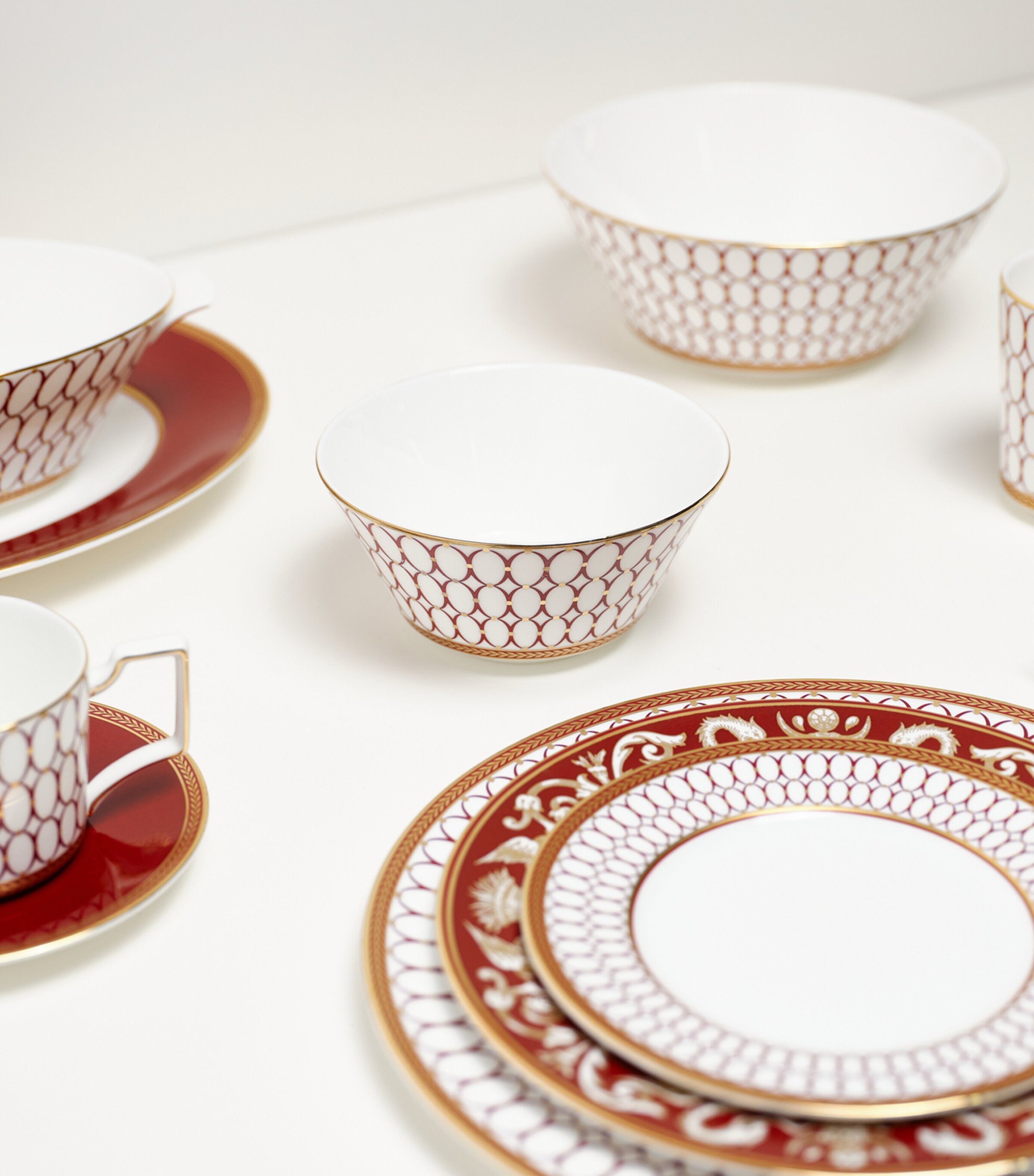 Bone China Renaissance Soup Bowl (20cm) RED Image 6