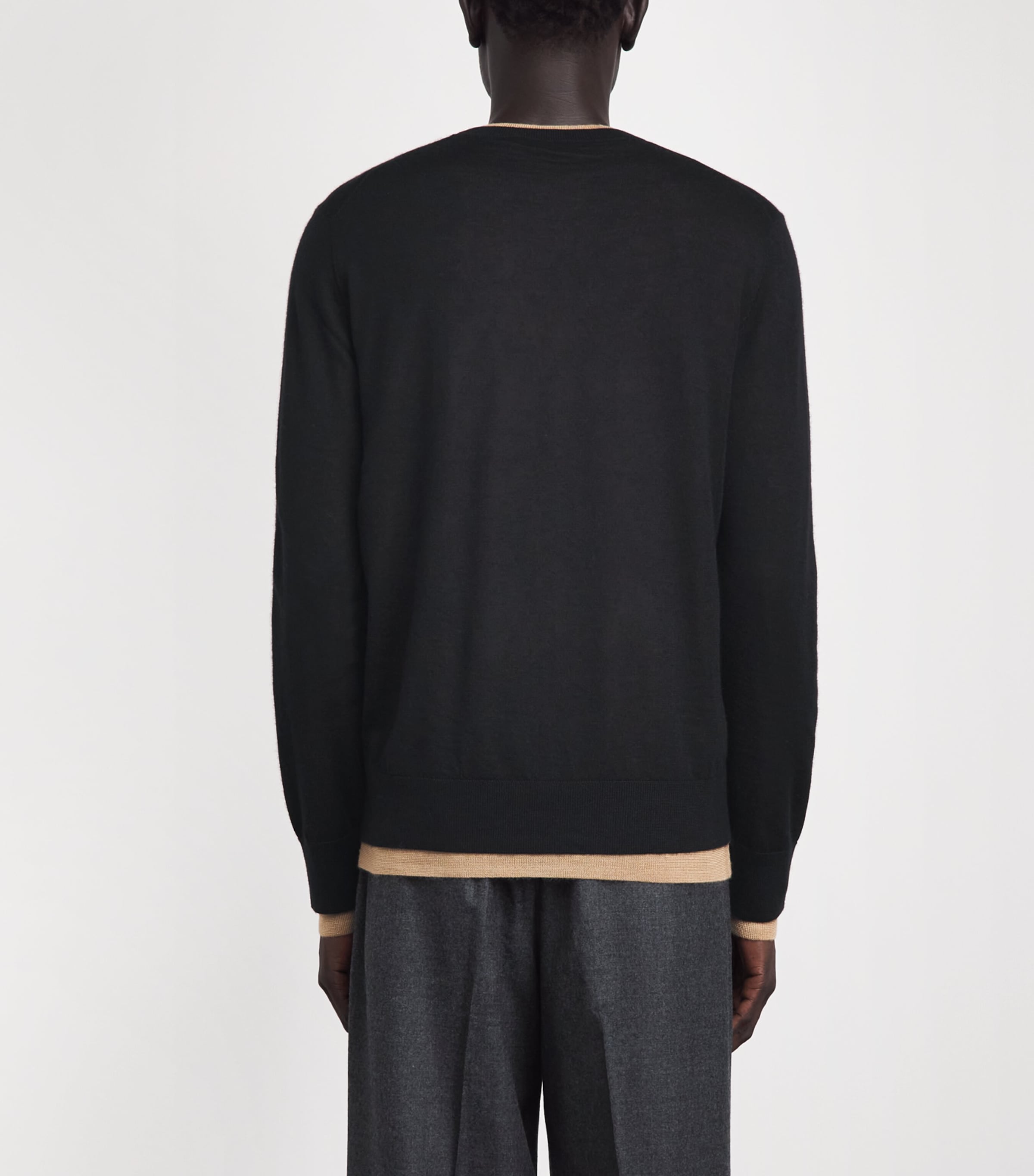 Gabriela Hearst Mens Cashmere-Silk Reversible Wells Sweater Black/camel Image 5