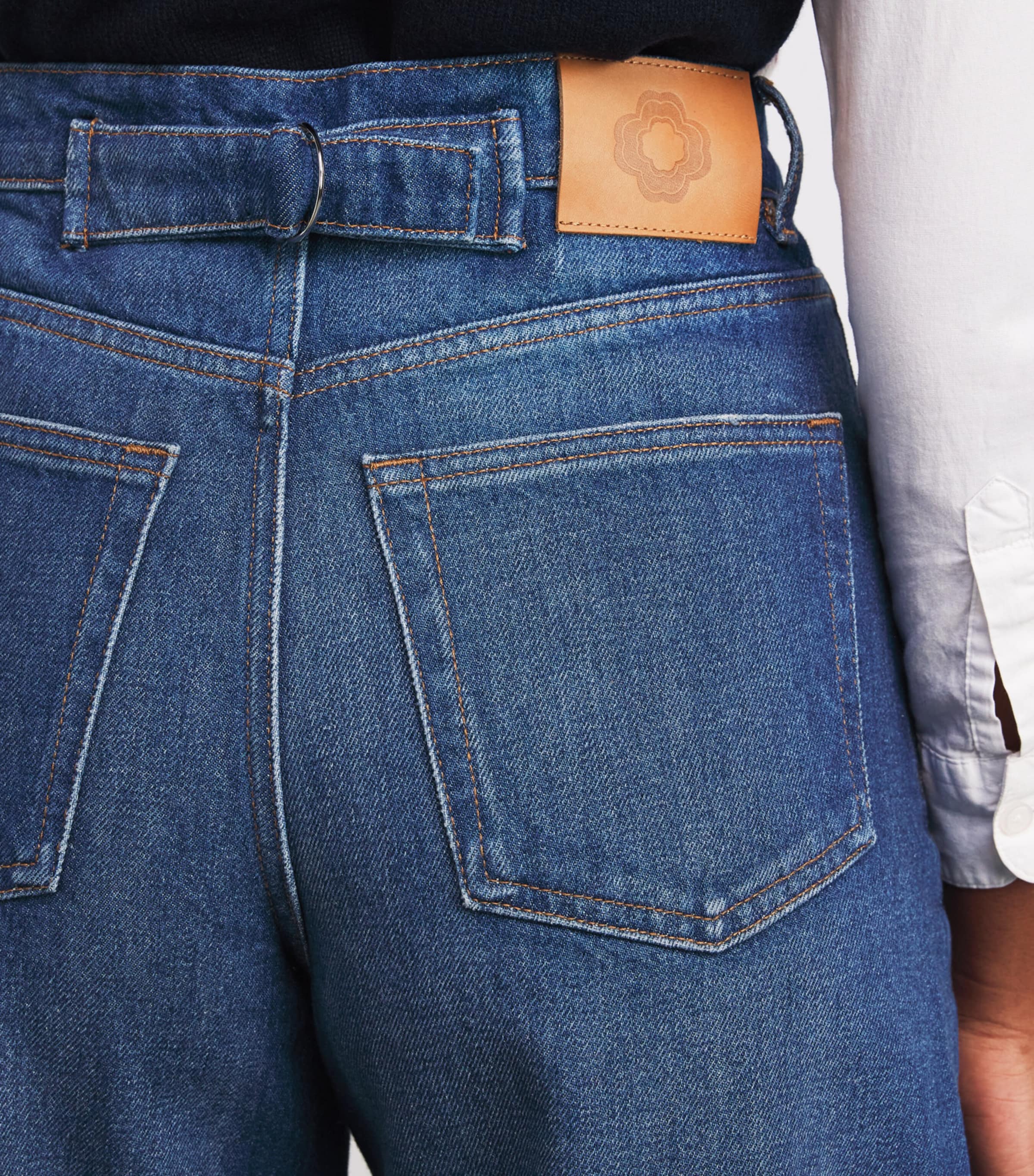 Barrel-Leg Jeans BLUE Image 6