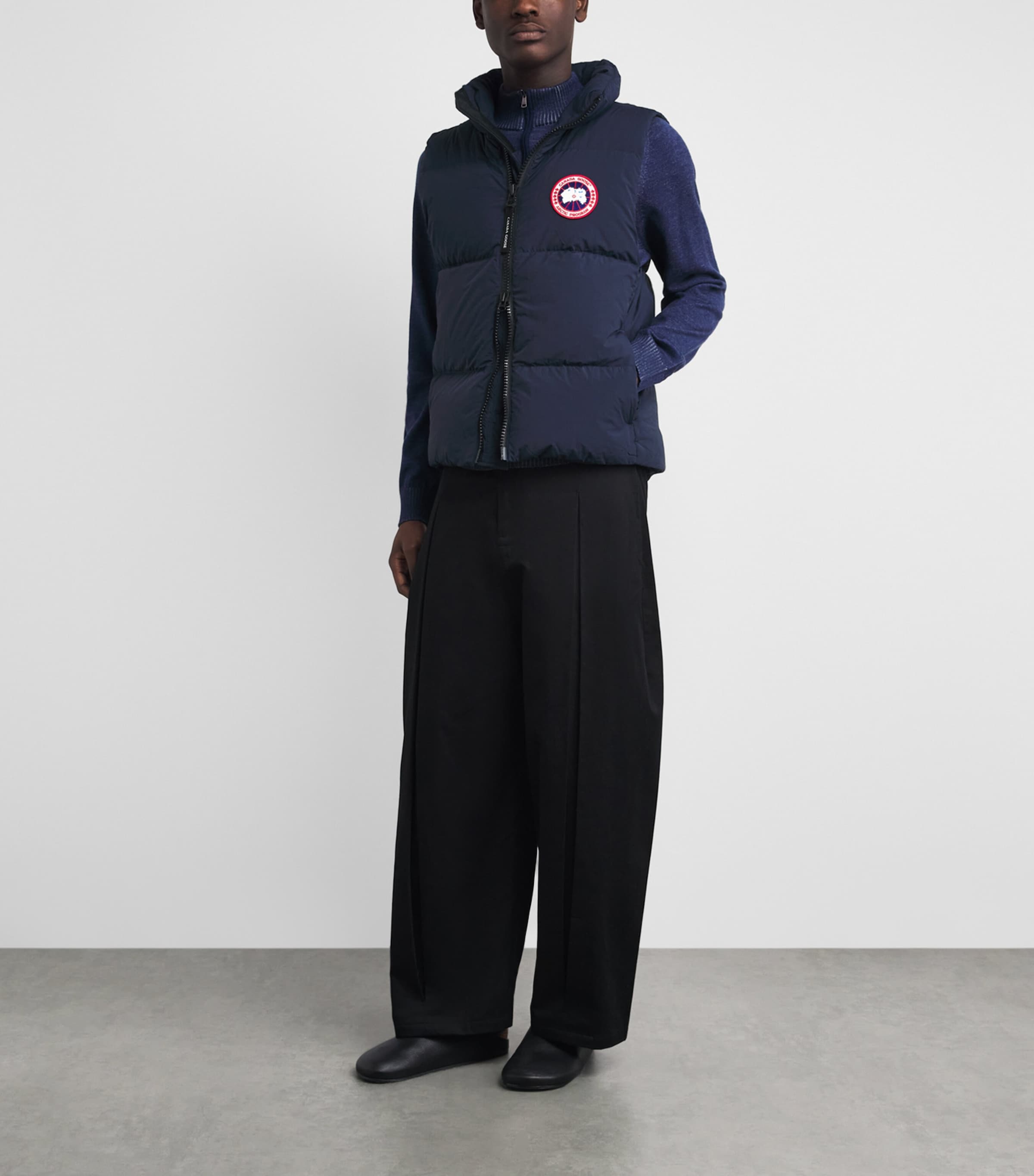 Canada Goose Mens Lawrence Puffer Gilet Image 2