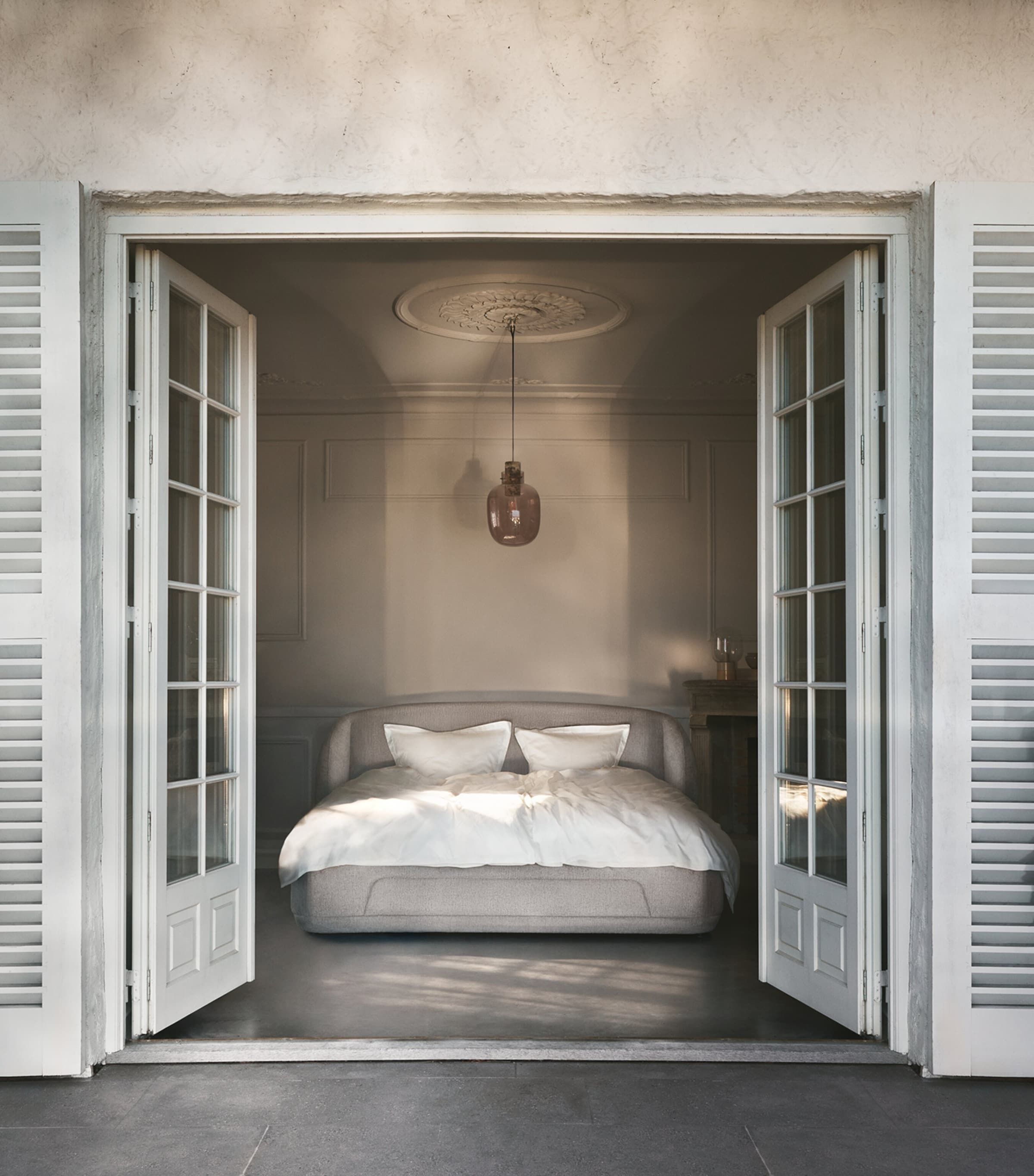BoConcept Super King Bolzano Bed Beige Image 4