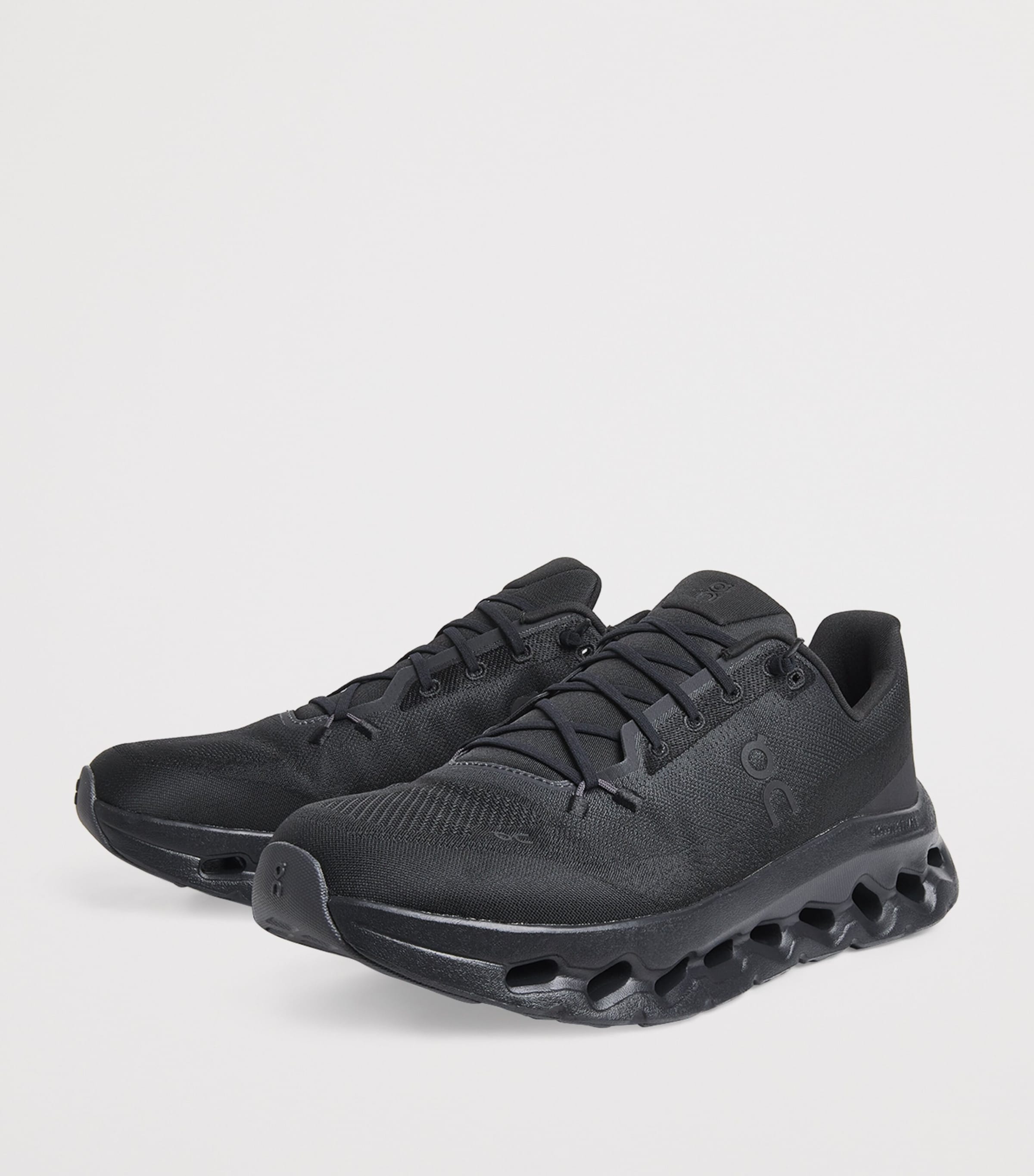 On Mens Cloudtilt Trainers Eclipse|black Image 3