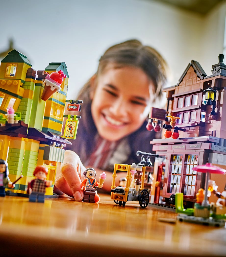 Harry Potter Quality Quidditch Supplies & Ice Cream Parlour 76452 MULTI Image 2