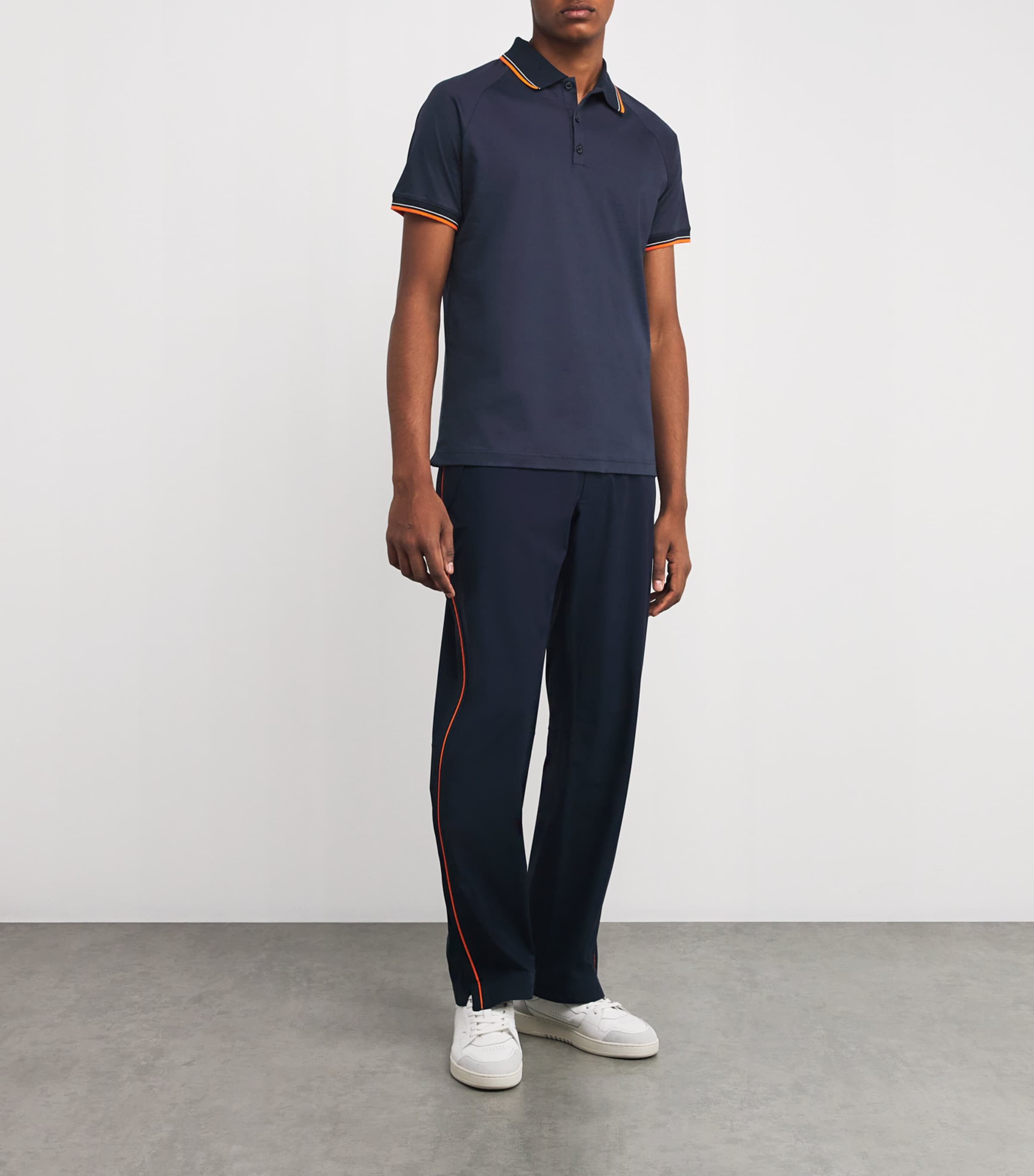 Technical Polo Shirt U0497-NAVY Image 2