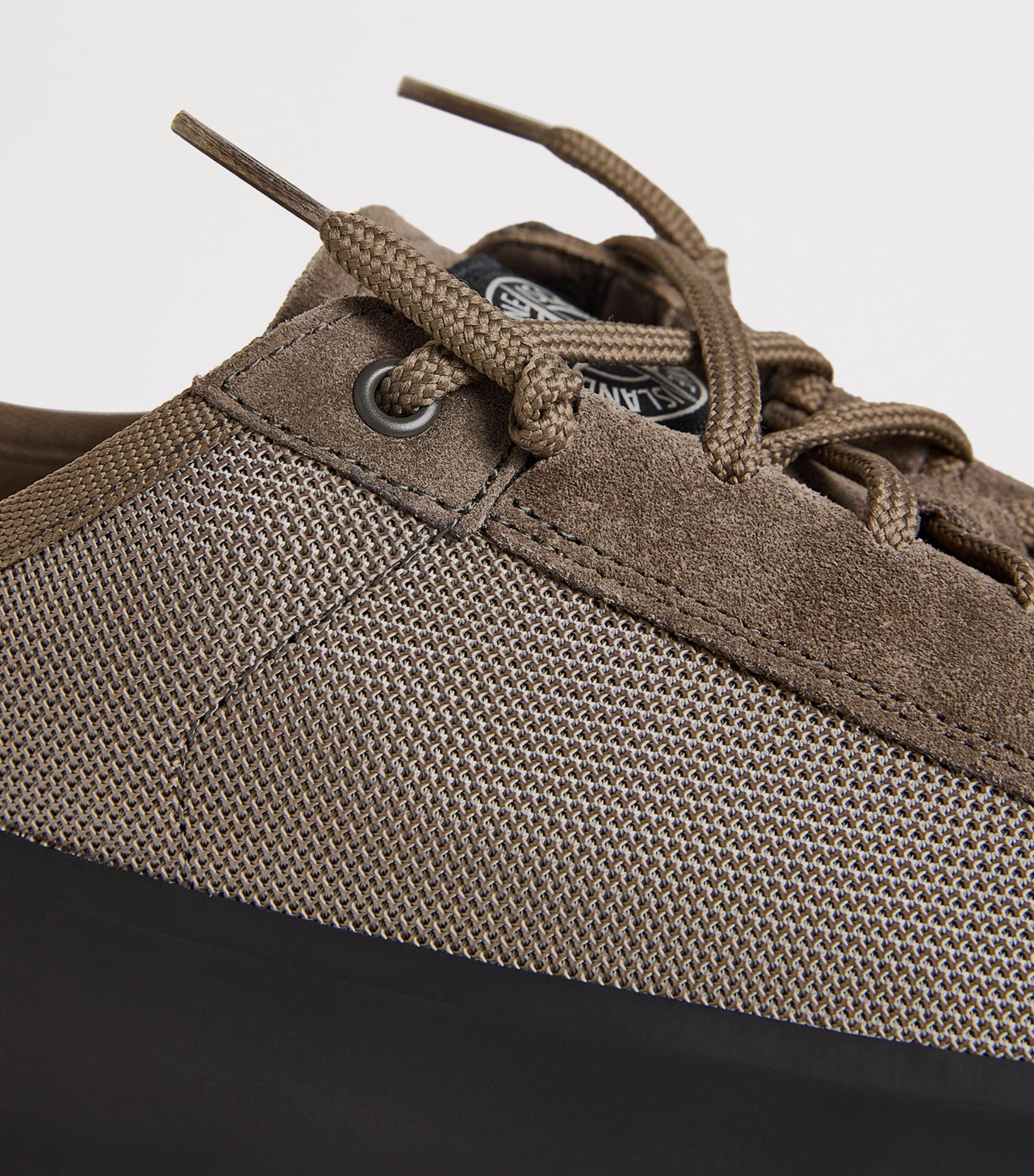 Mesh-Suede Sneakers V009D Image 8