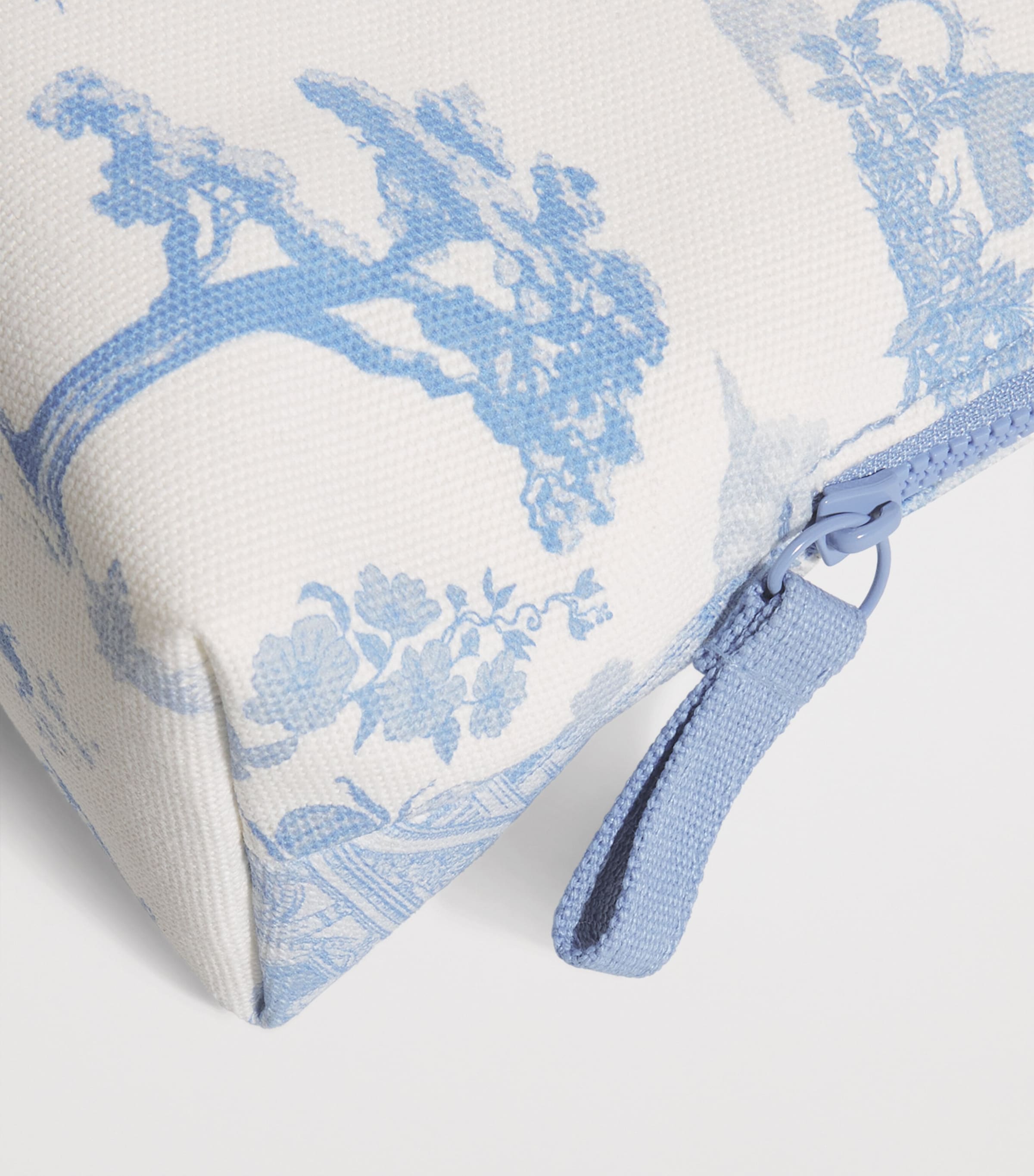 Toile Half Moon Cosmetic Bag BLUE Image 3