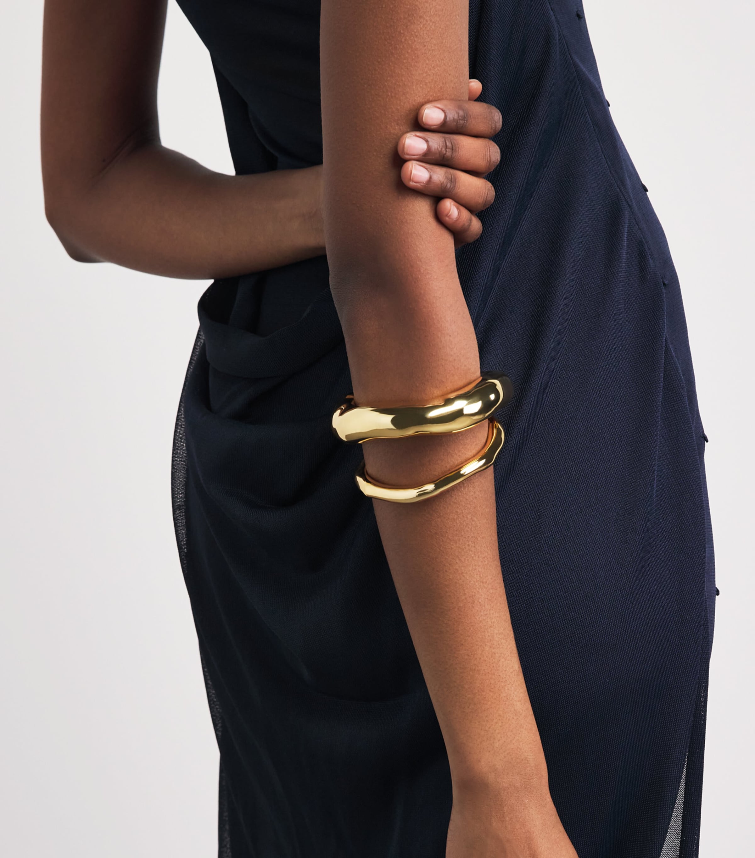 Alexis Bittar Large Gold-Plated Molten Bangle No Stones Gold Image 4