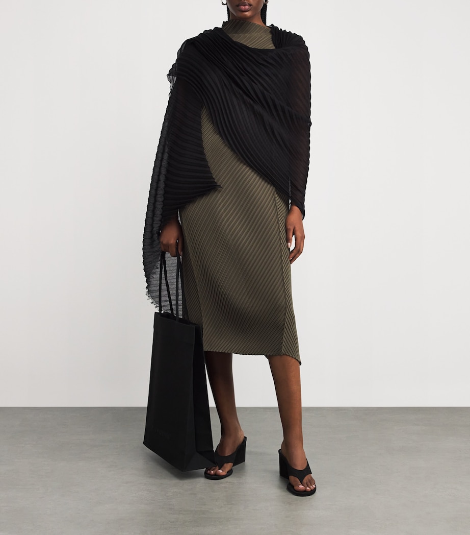 Pleated Stole BLACK Image 2