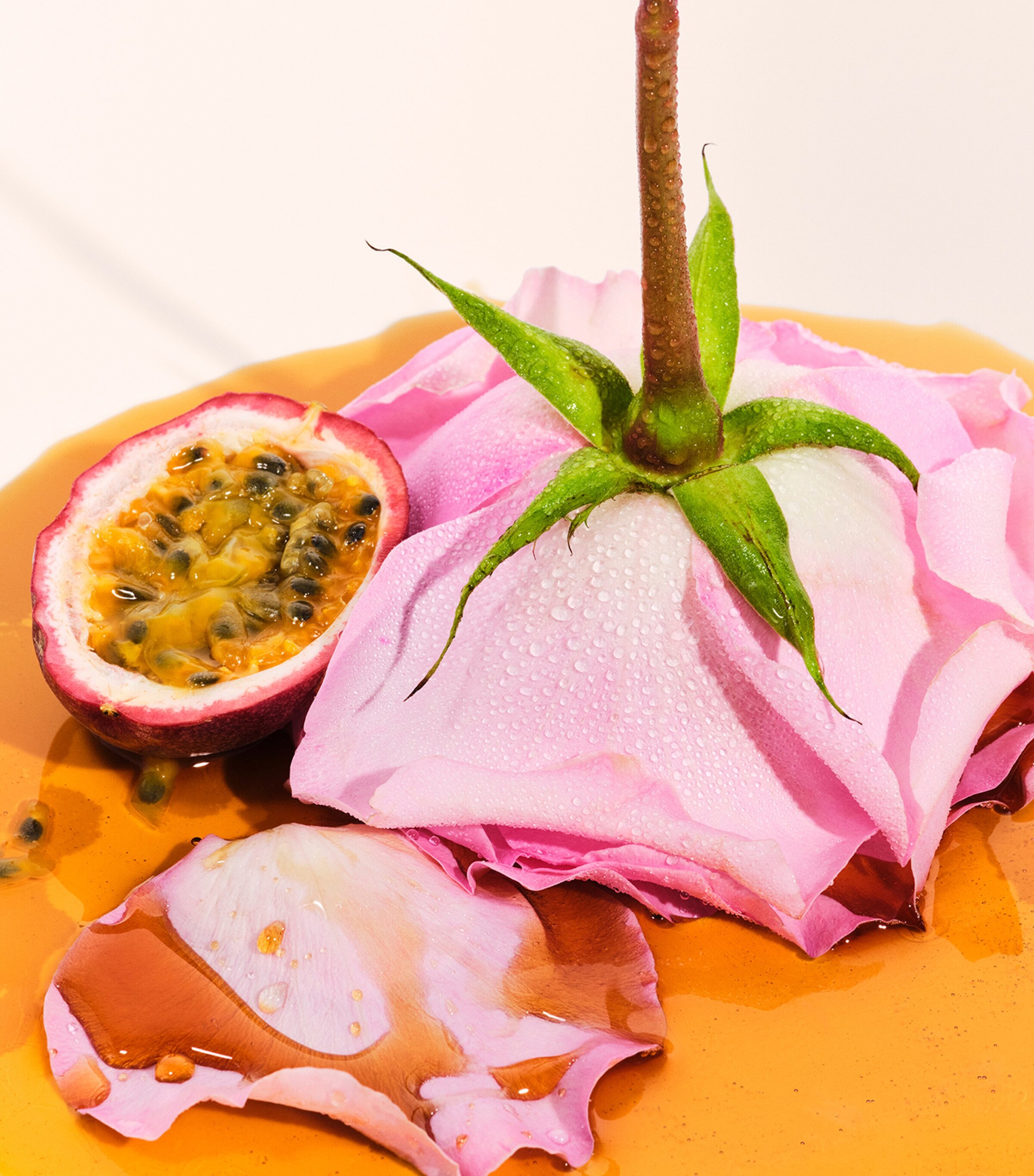 Rosa Charmosa Dewy Body Cream (75ml) NO COLOUR Image 2