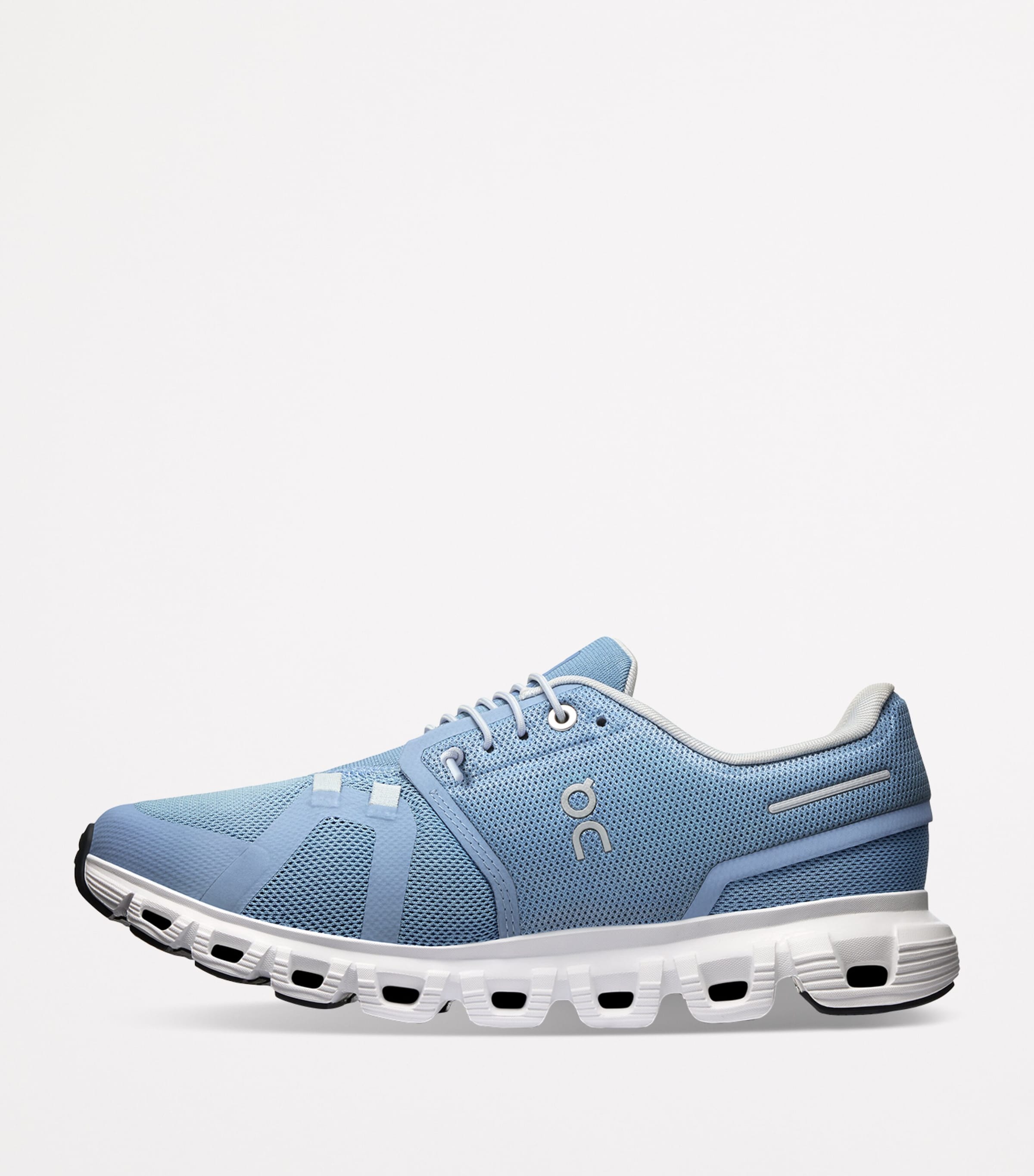 On Cloud 6 Trainers Chambray | White Image 4