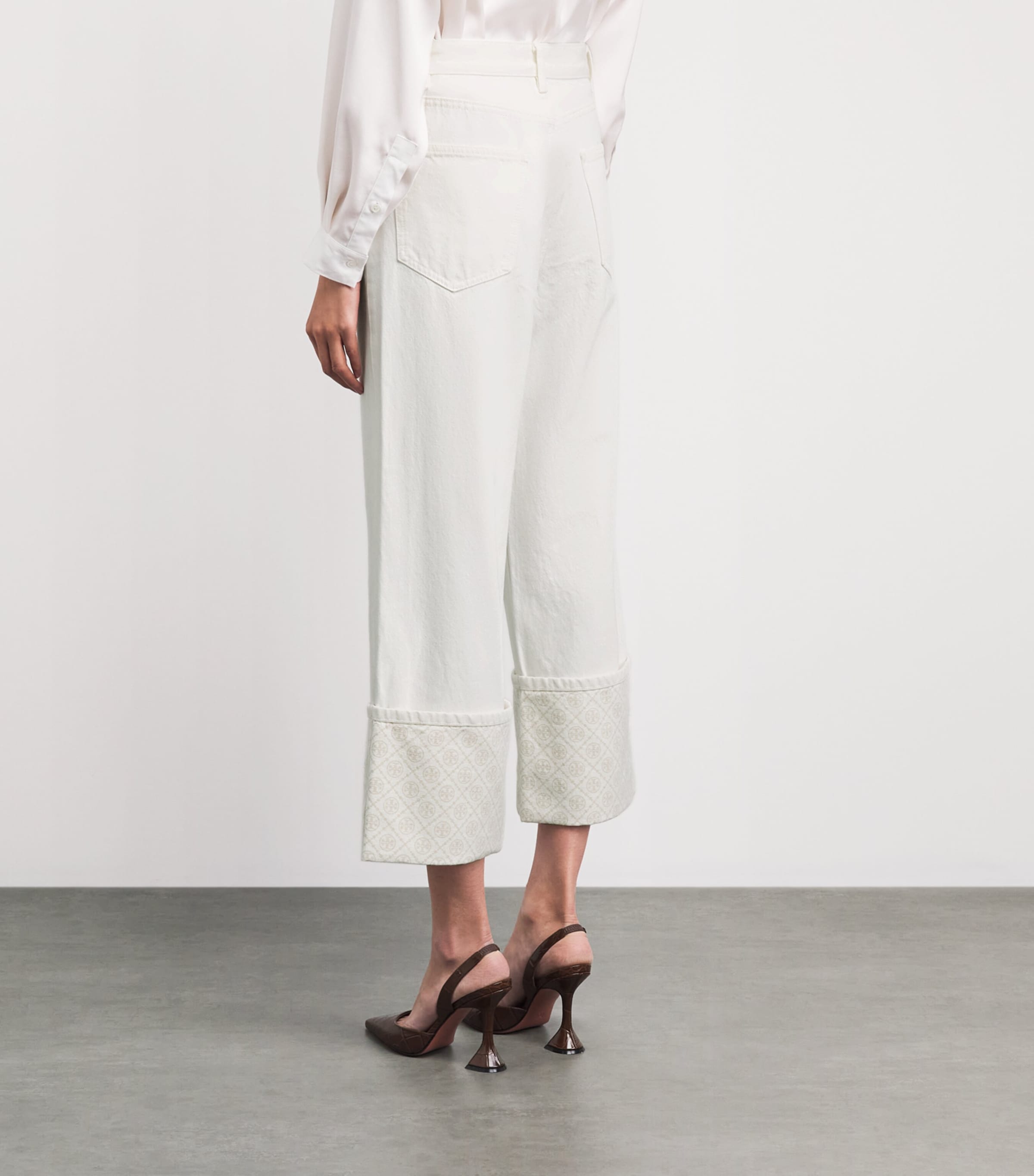 Tory Burch Womens Contrast-Cuff Cropped Straight Jeans White Image 5