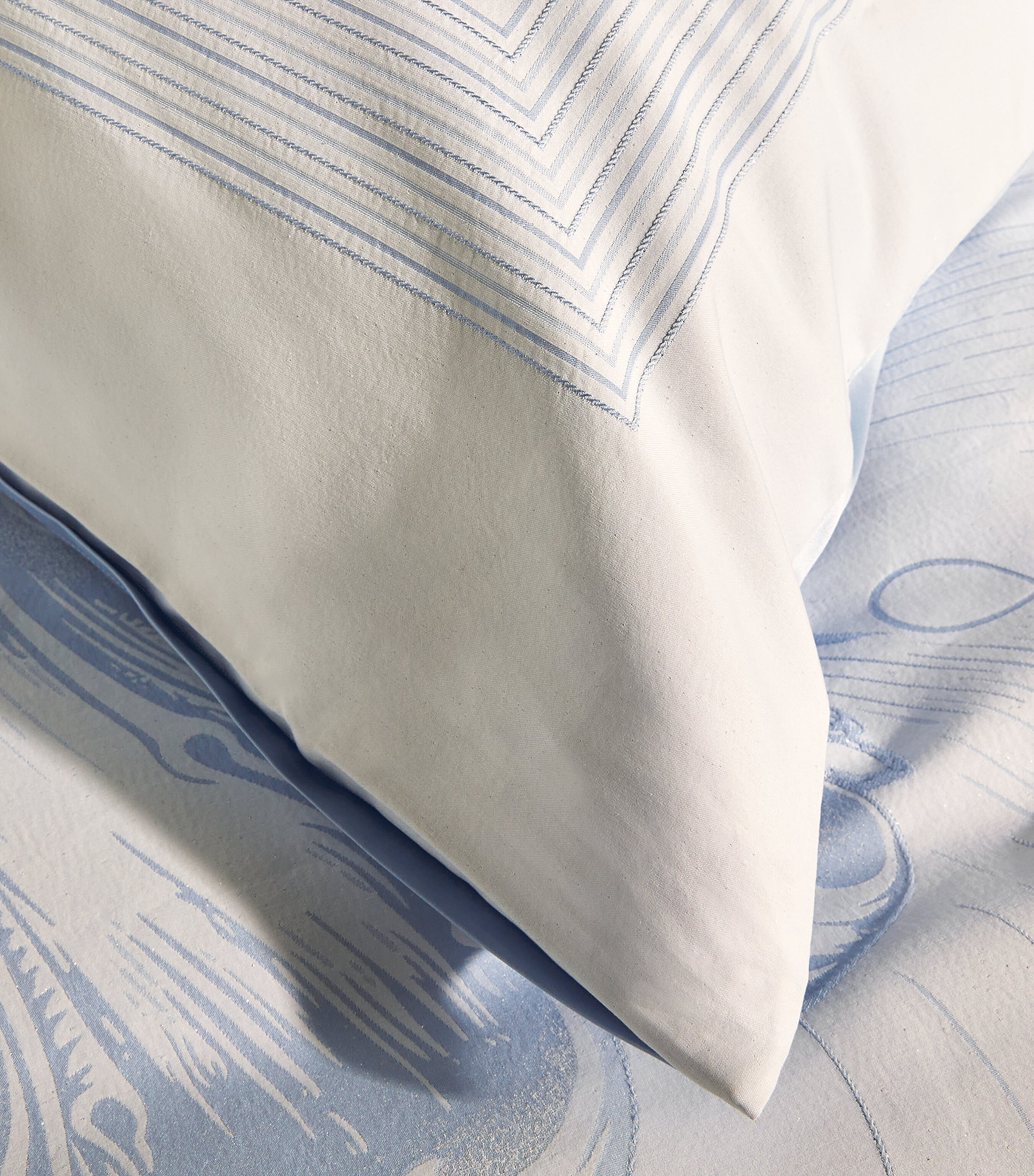 Celso De Lemos Egyptian Cotton Exquise King Duvet Cover (230cm x 220cm) Sky Blue Image 3