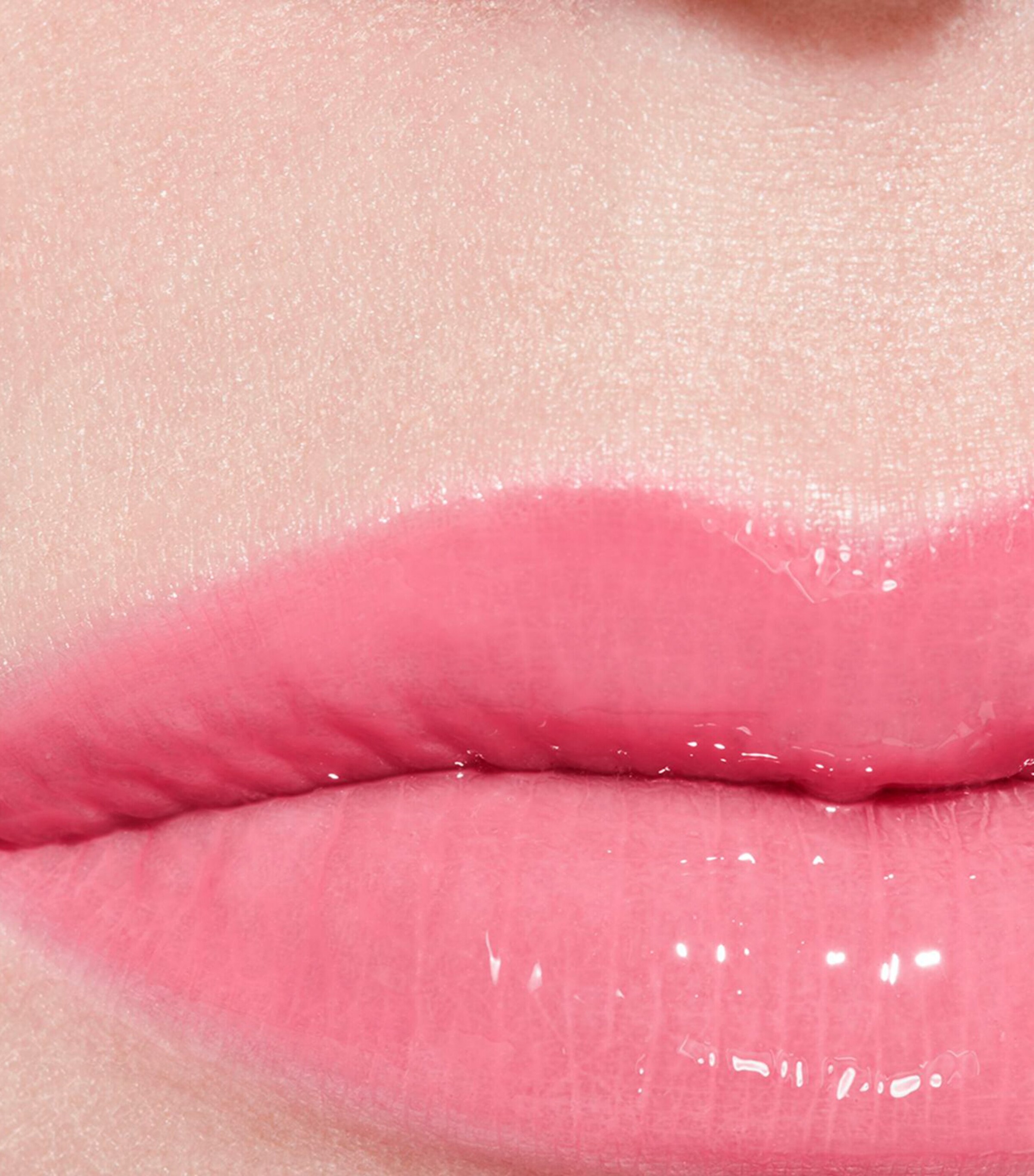 CHANEL ROUGE COCO GLOSS Moisturising Gloss Charms Image 5