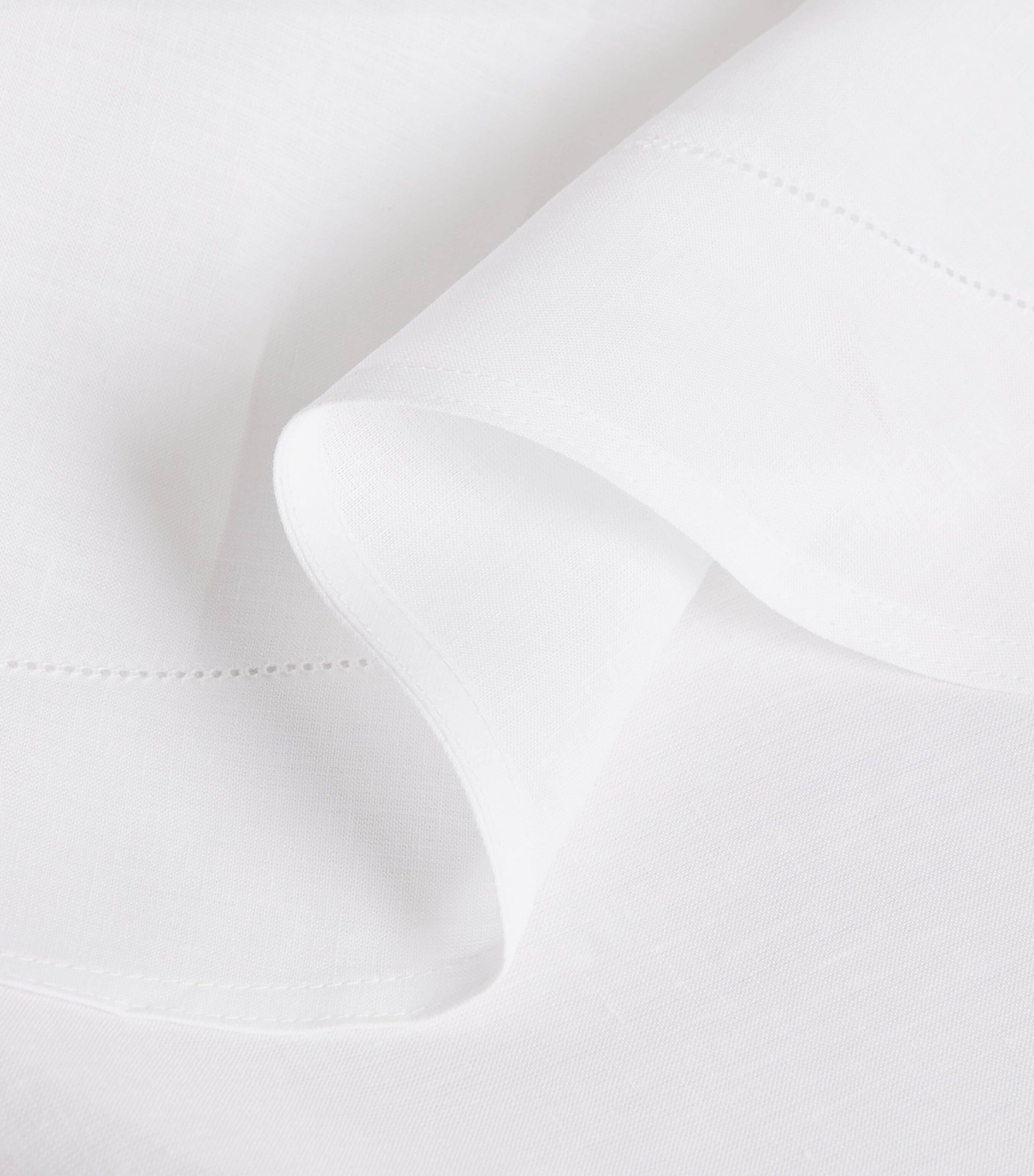 Hemstitch Edge Tablecloth (183cm x 274cm) WHITE Image 4