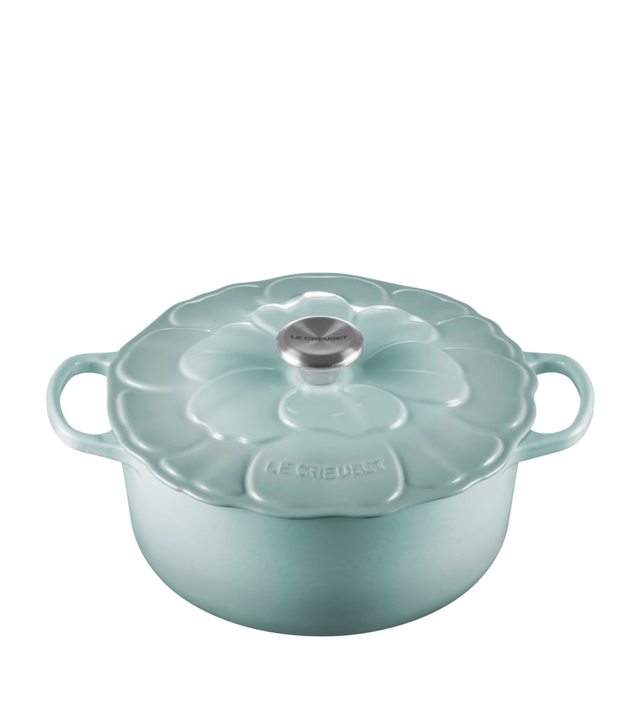 Le Creuset Cast Iron Round Petal Casserole Dish (26cm) Sea Salt Image 1