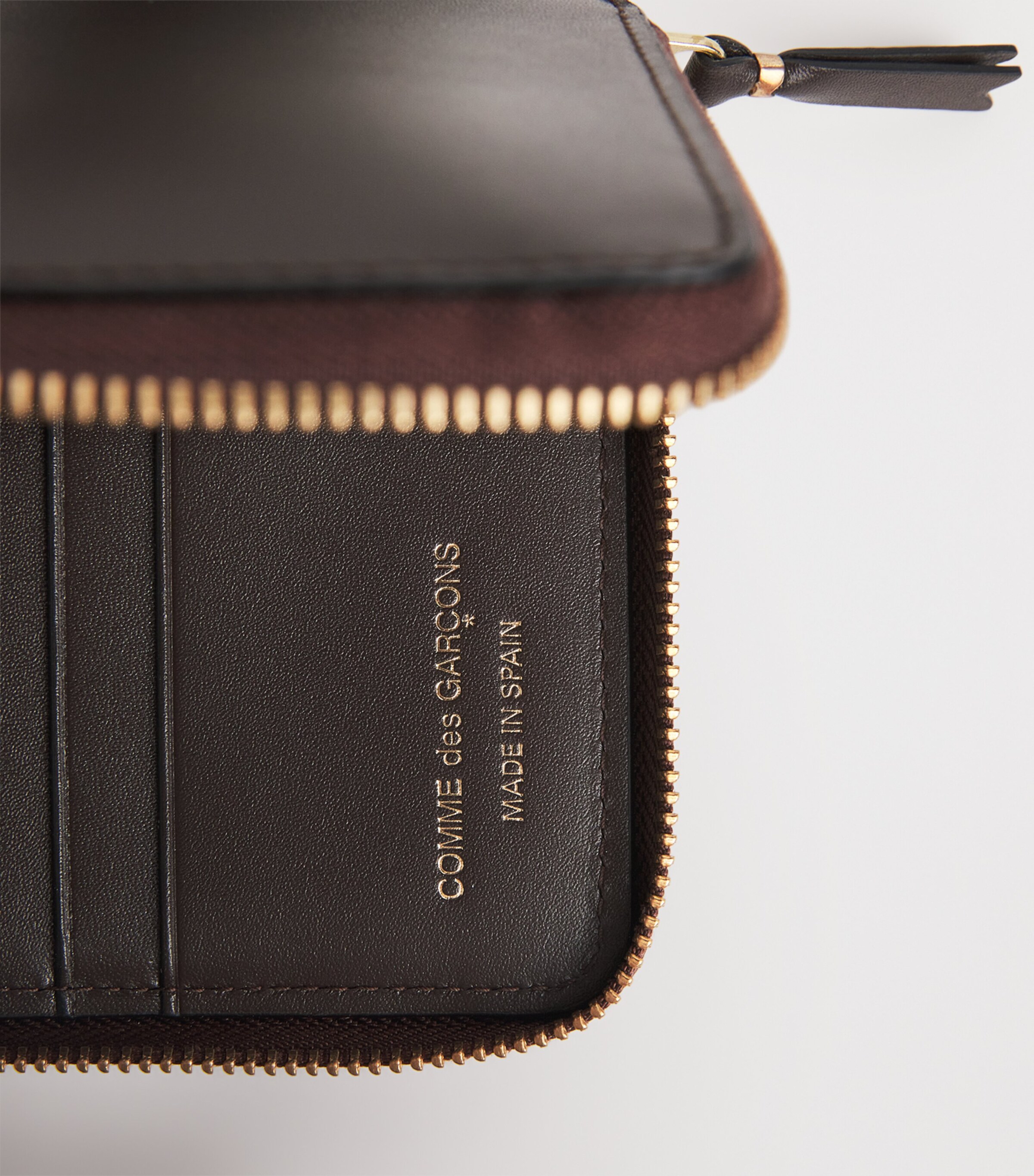 Comme Des Garçons Wallet Small Leather Vertical Outside Pocket Wallet Brown Image 2