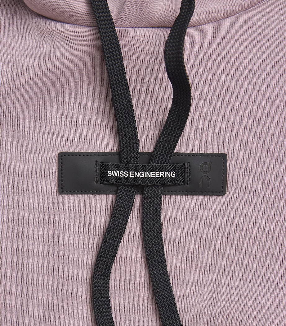 On Womens Cotton-Blend Focus Tech Hoodie Heron Image 6