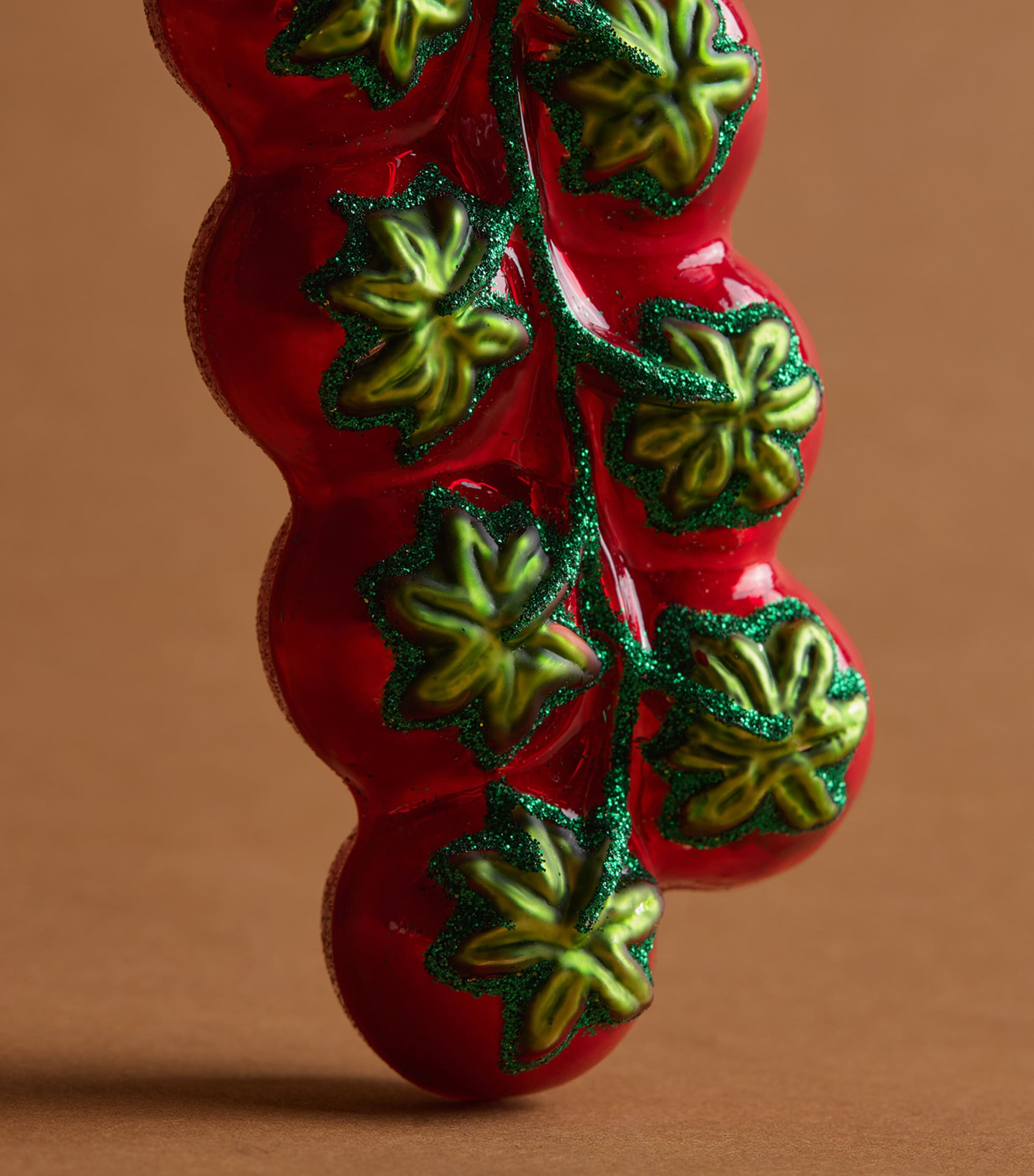 Harrods Tomato Tree Decoration Image 2