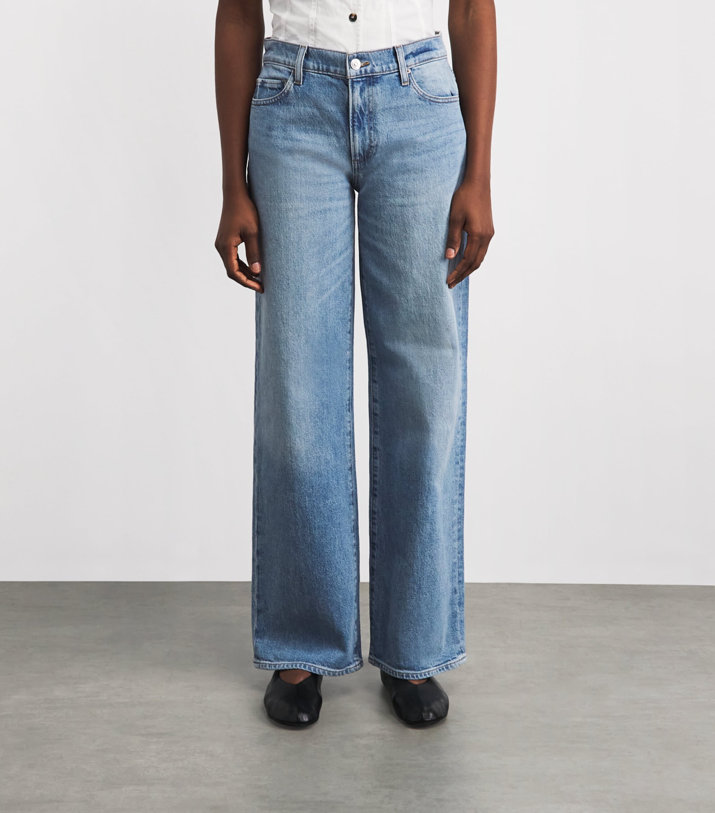 PAIGE Womens Dana Low-Rise Straight Jeans Sepulveda Image 4