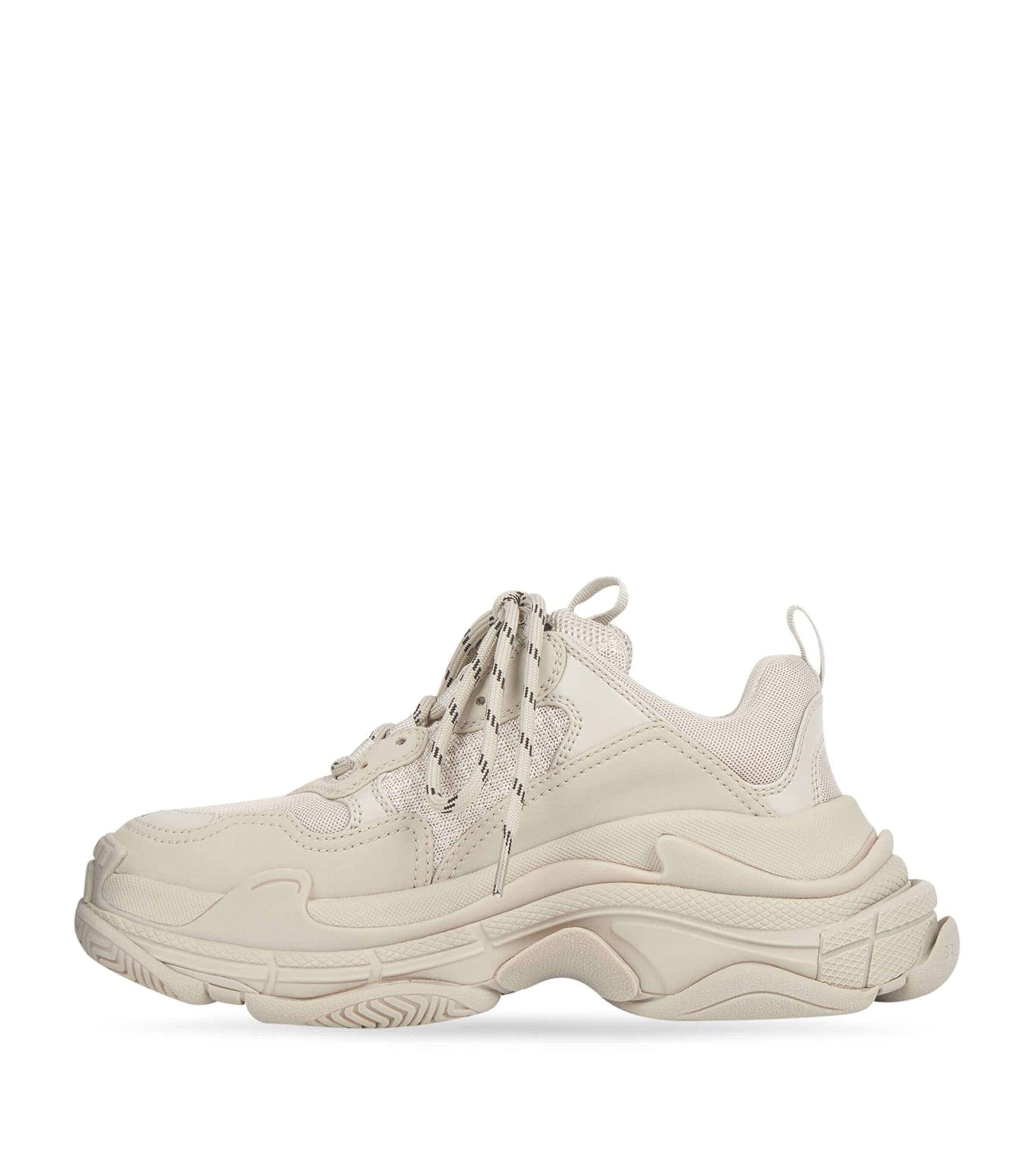 Triple S Sneakers 9700 Image 4