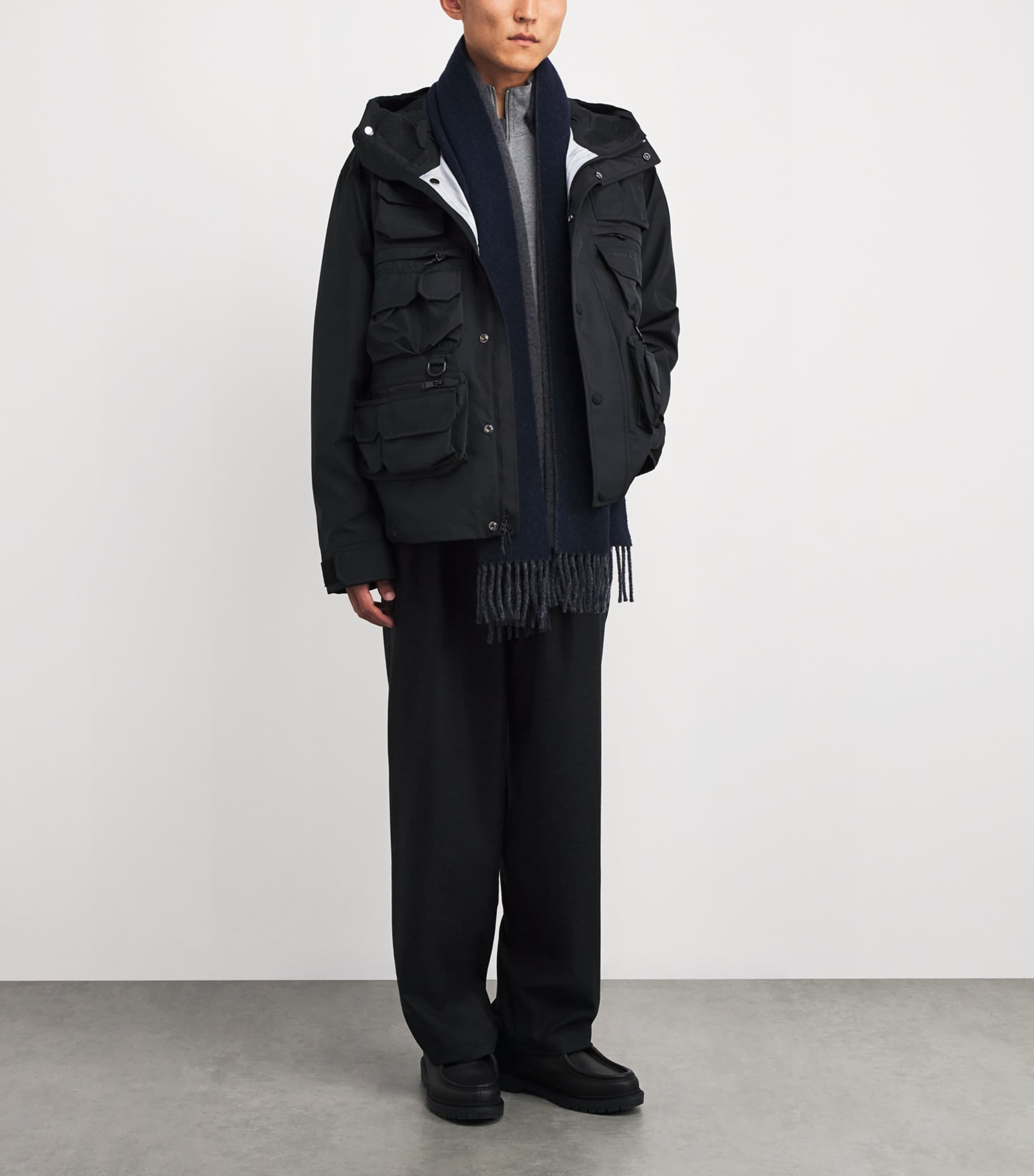 Polo Ralph Lauren Mens Water-Repellent Hooded Jacket Black Image 2