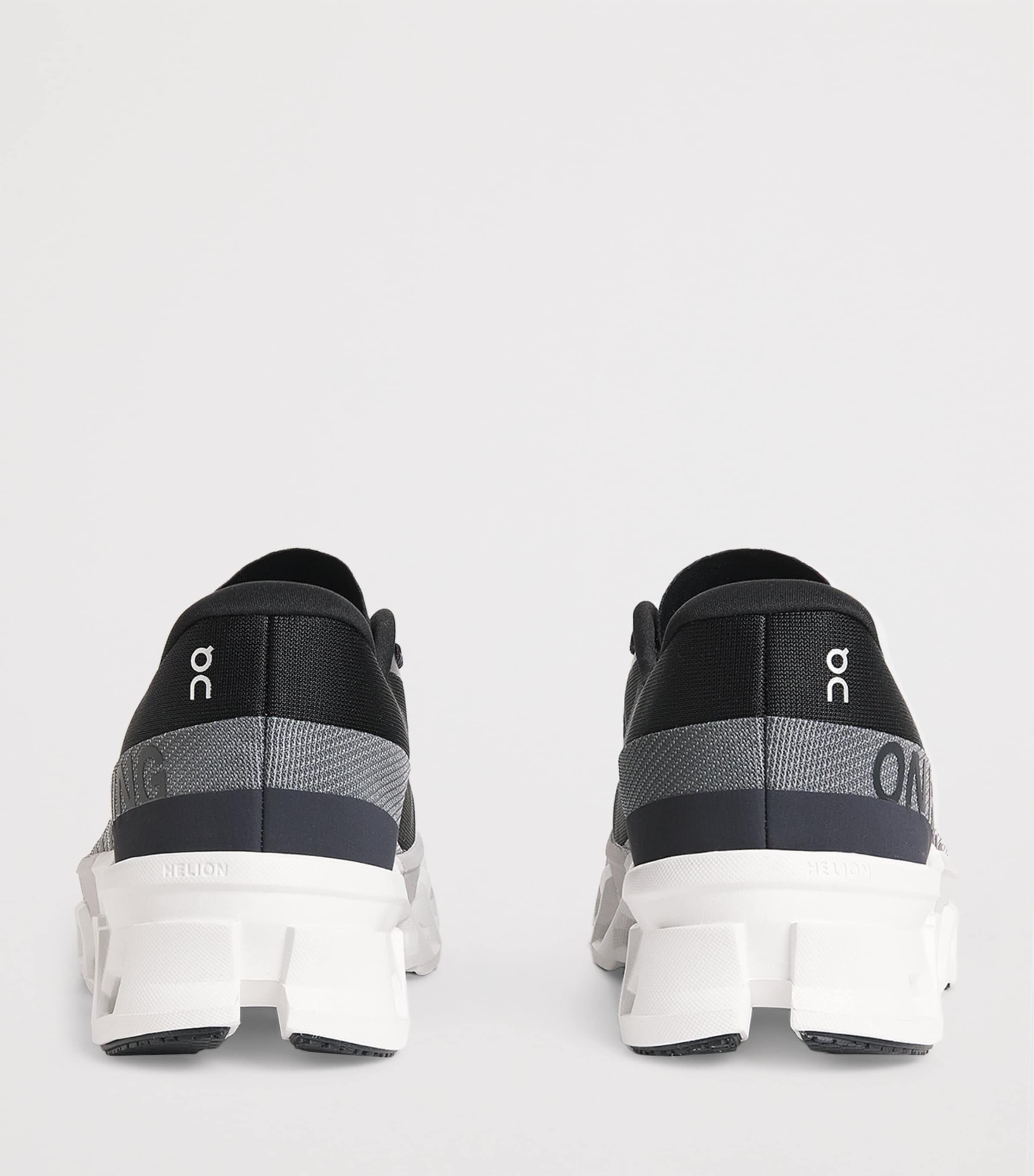 Cloudmonster 2 Trainers BLACK FROST Image 3