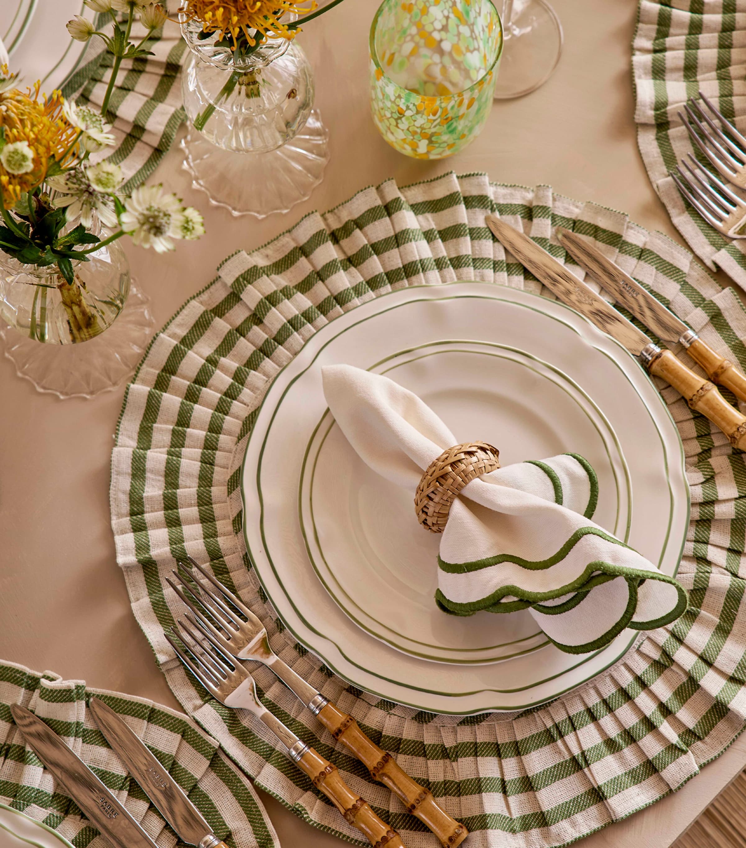 Set of 4 Wicker Napkin Rings (5cm) BROWN Image 2
