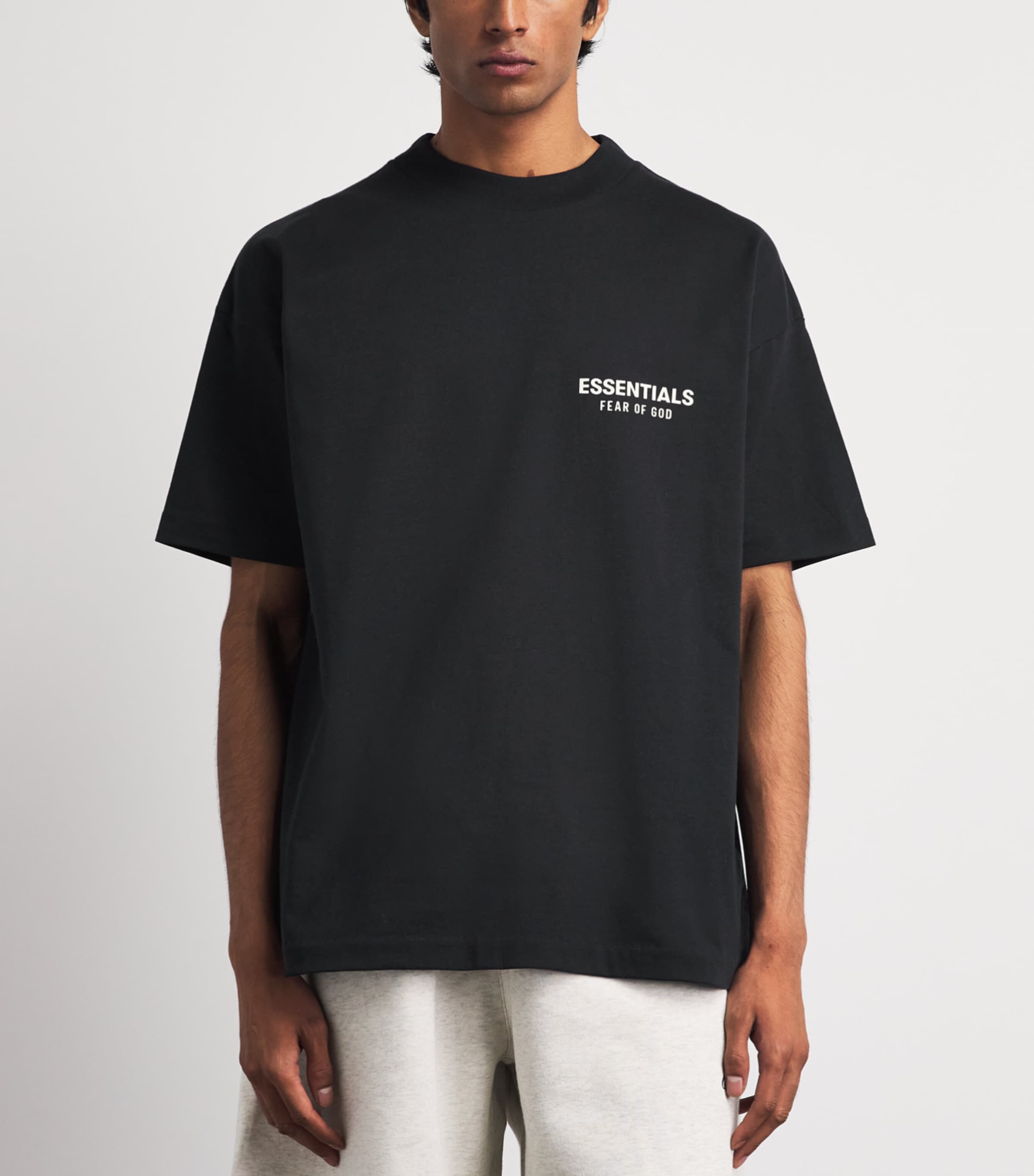 FEAR OF GOD ESSENTIALS Mens Classic Fit T-Shirt Vintage Black Image 4