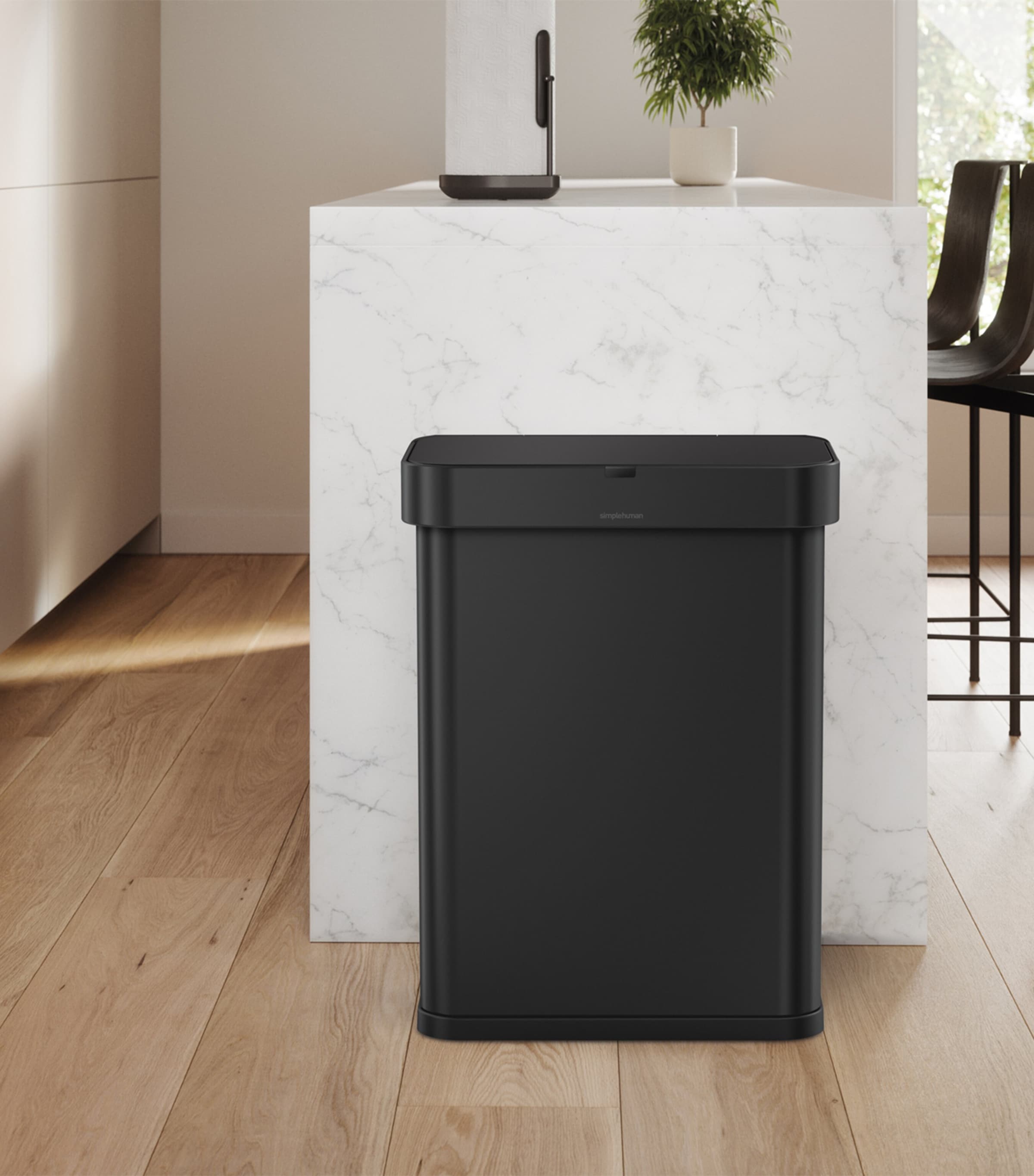Rectangular Sensor Bin (58L) BLACK Image 5