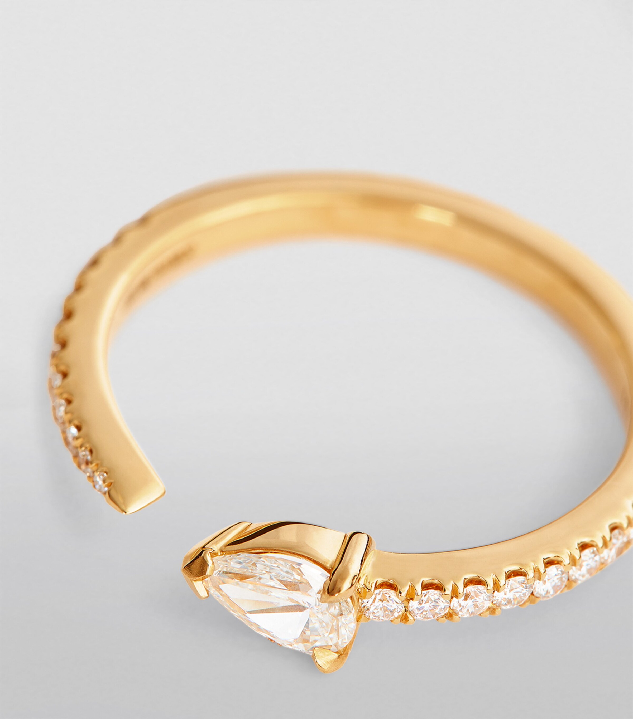 Engelbert Yellow Gold Diamond Pavé Drop Links Ring Yellow Gold Image 6