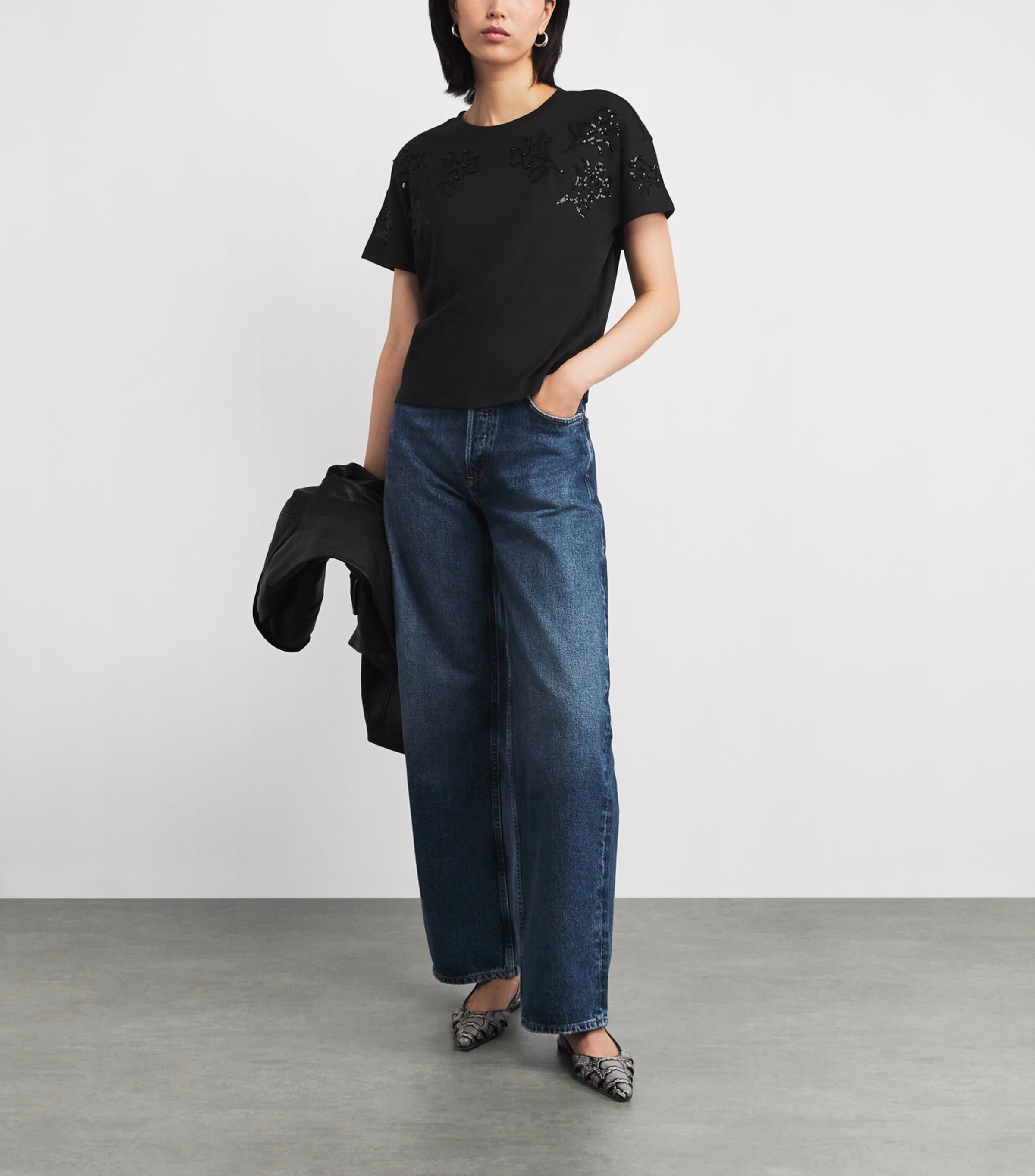 Cotton Beaded Kelly T-Shirt BLACK Image 2