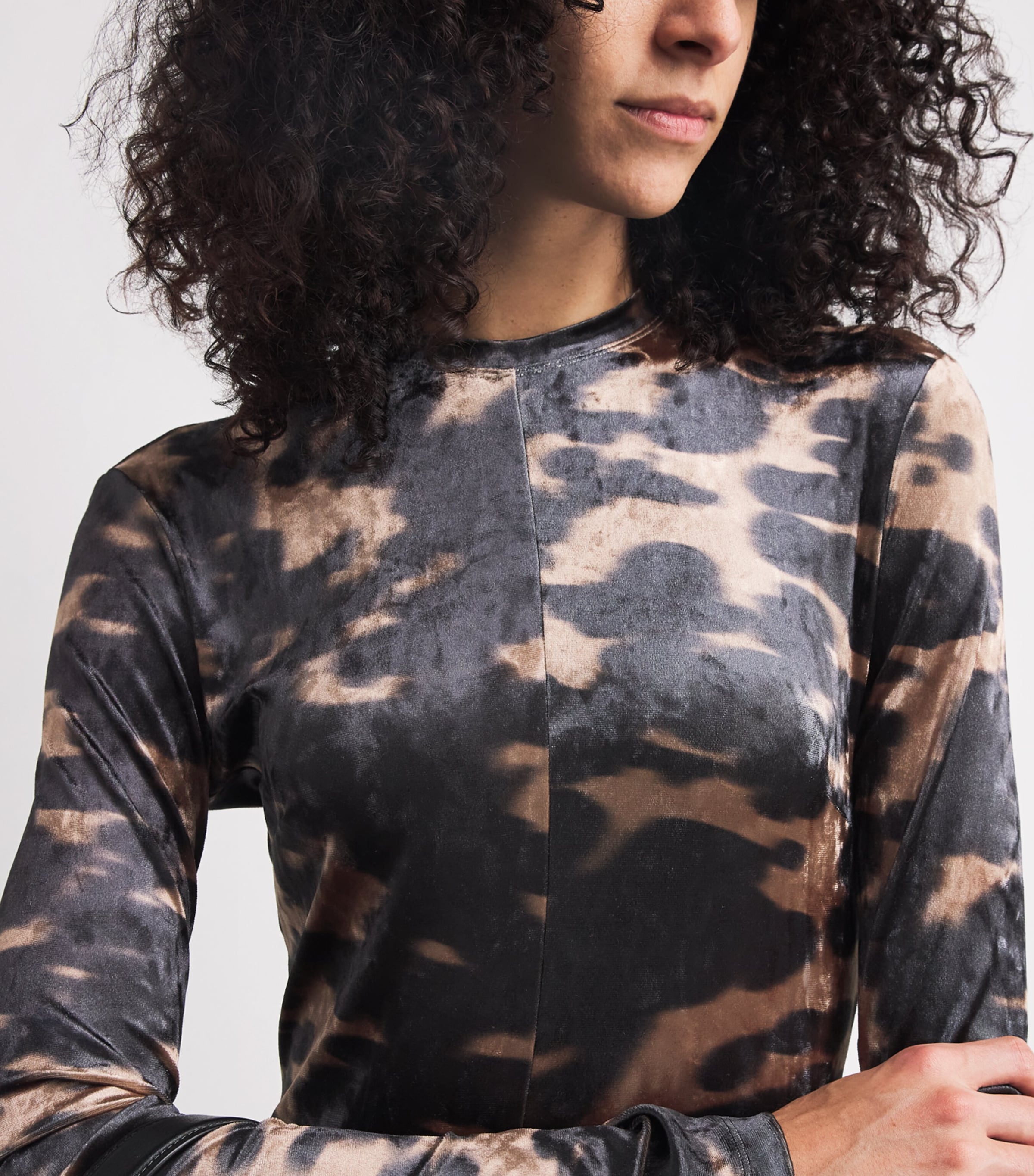 Stretch-Velvet Jynx Midi Dress MIDNIGHT MOCHA BROWN Image 4