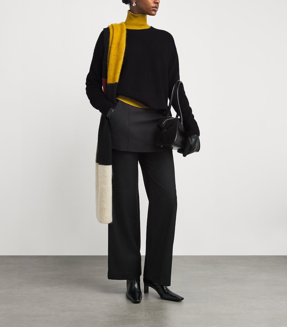 Brushed Cashmere-Blend Round-Neck Sweater BLACK Image 2