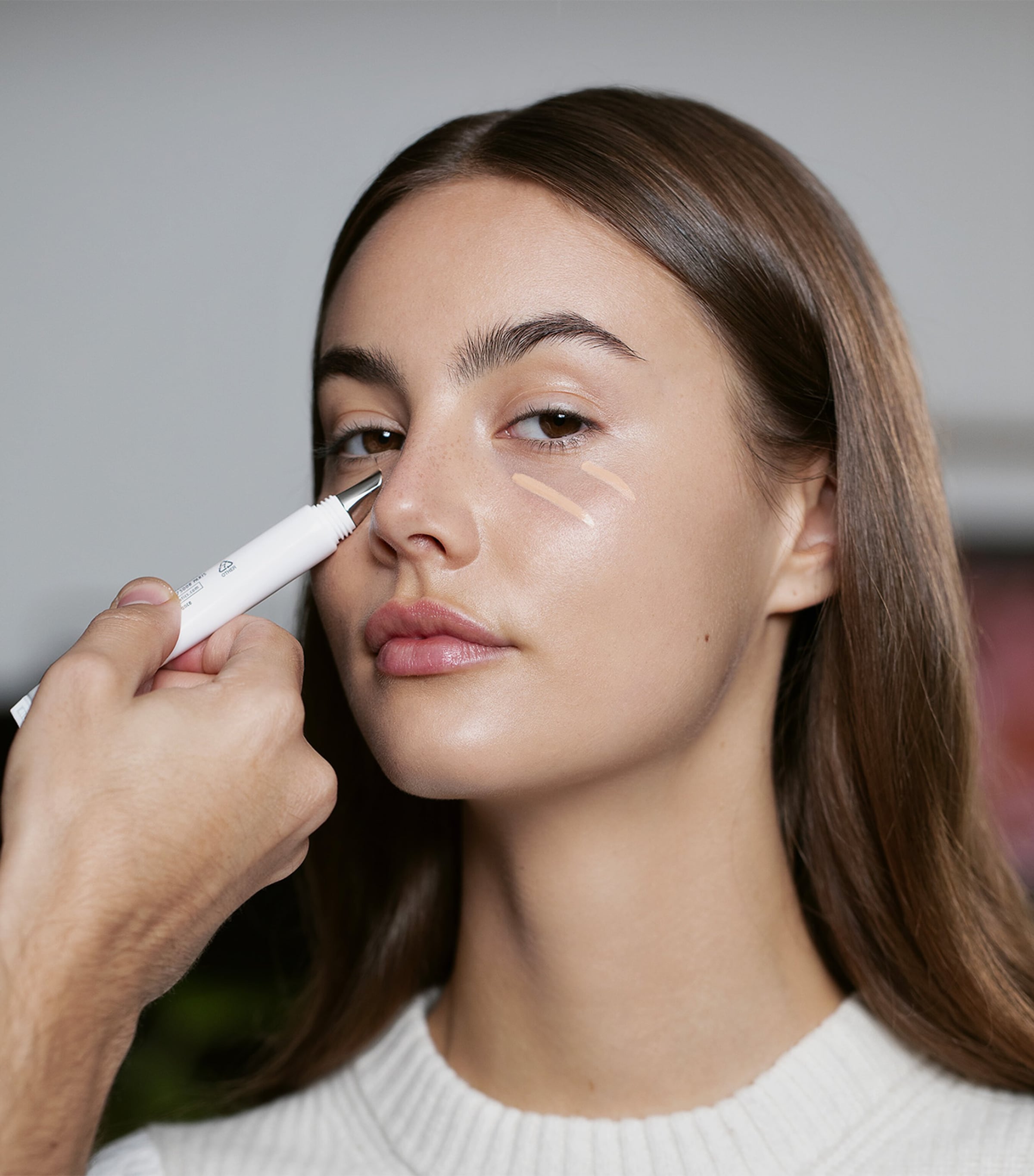 Phyto-Cernes Eclat Concealer 2.5 Image 4