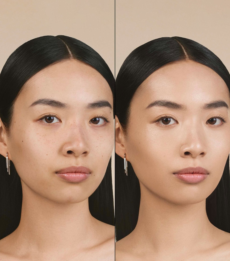 Prisme Libre Glow Serum Foundation 1.5W Image 3