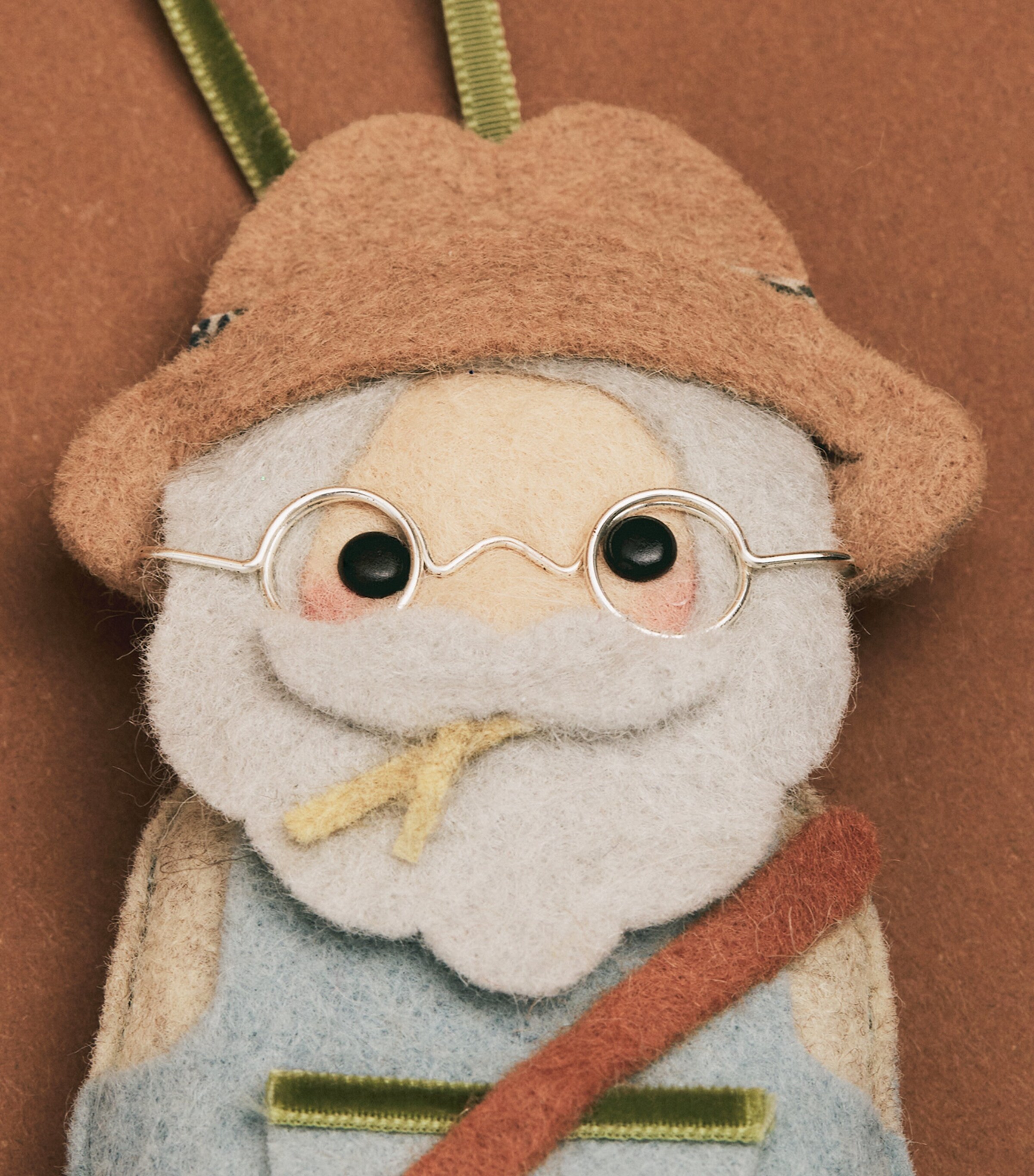 SKETCH.STITCH.LOVE Felt Farmer Tree Decoration Blue/beige Image 2