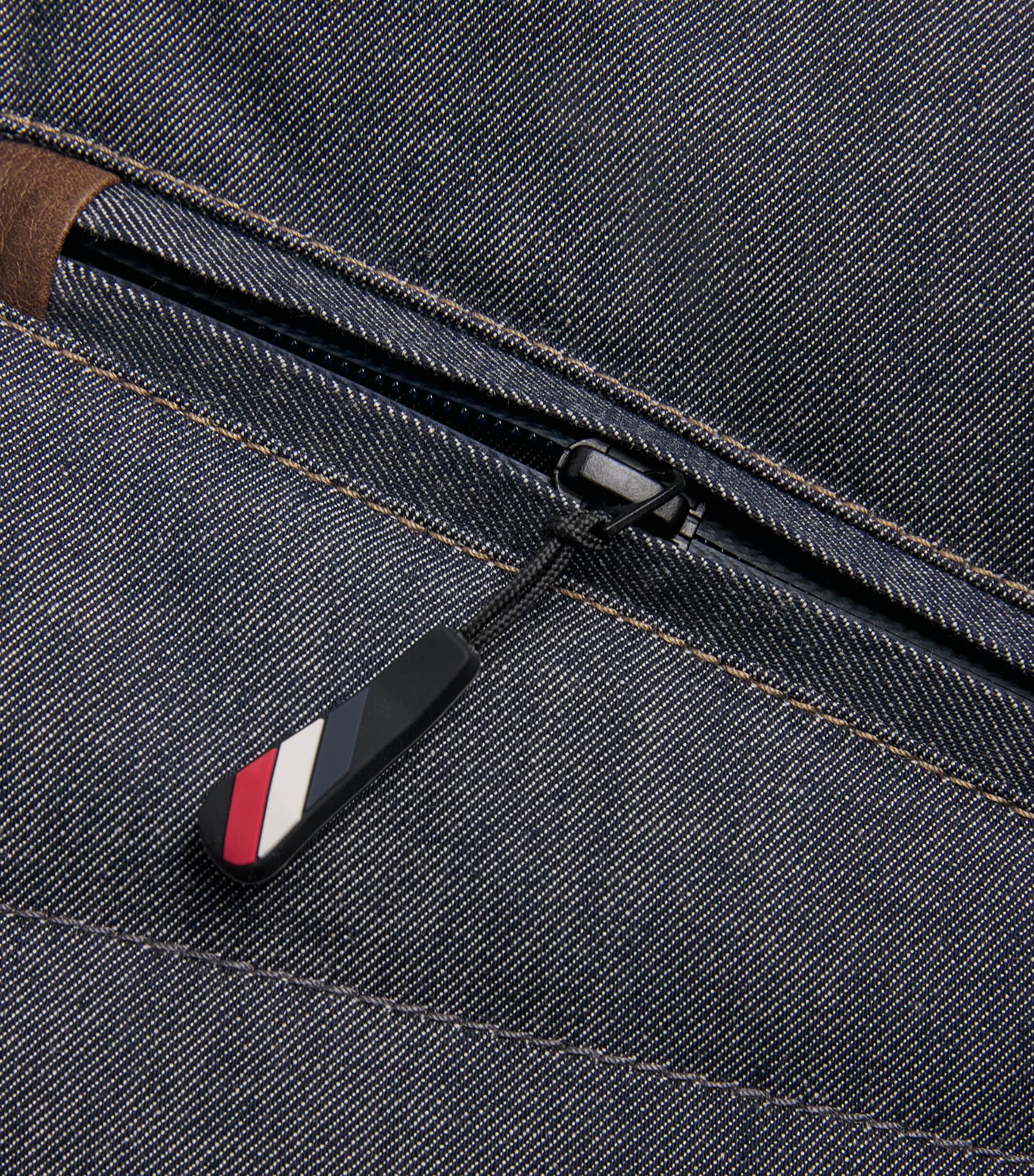 Down Grenoble Krachan Denim Gilet 989 Image 5