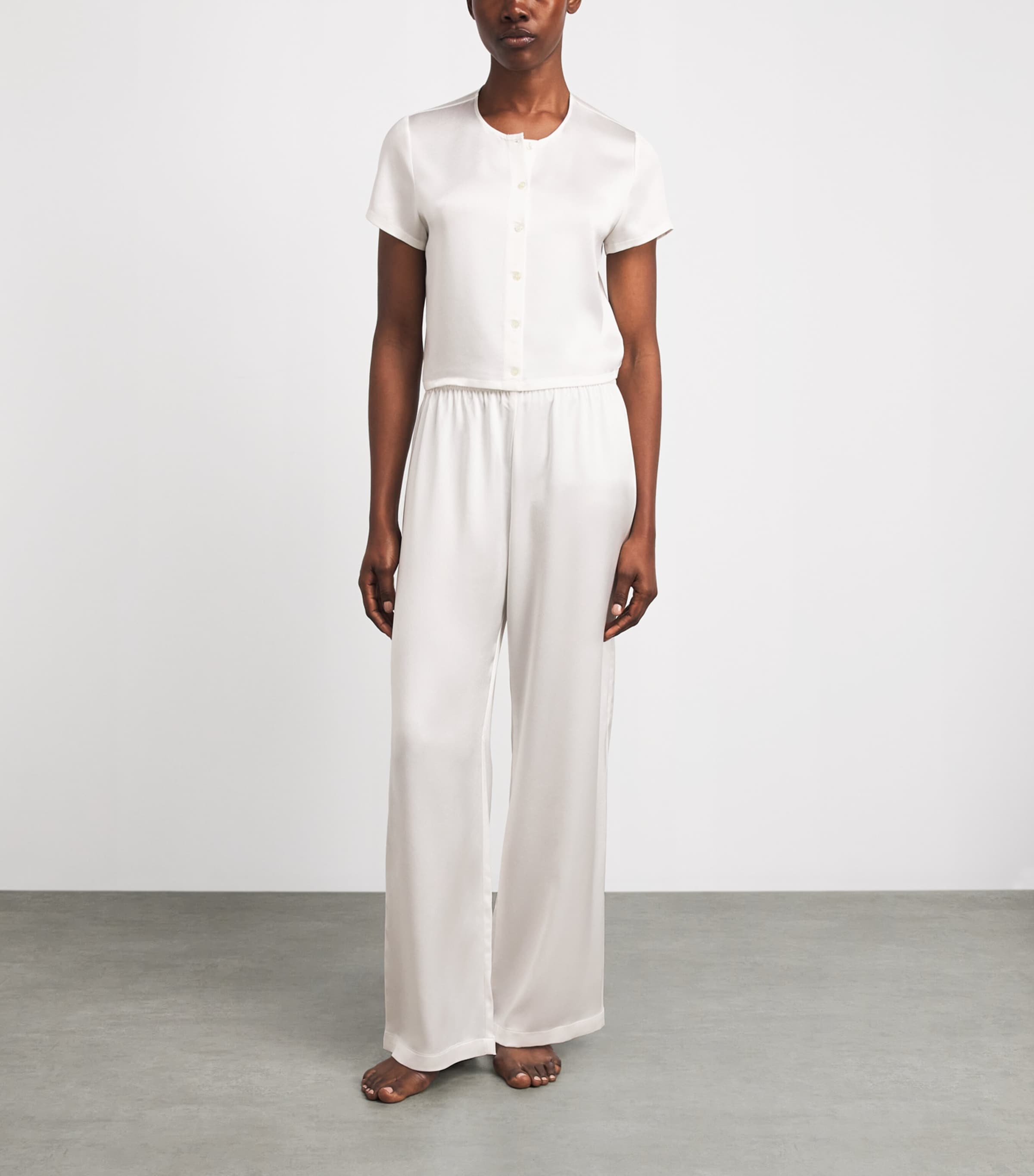 LESET Womens Satin Short-Sleeve Barb Cardigan Optic White Image 2